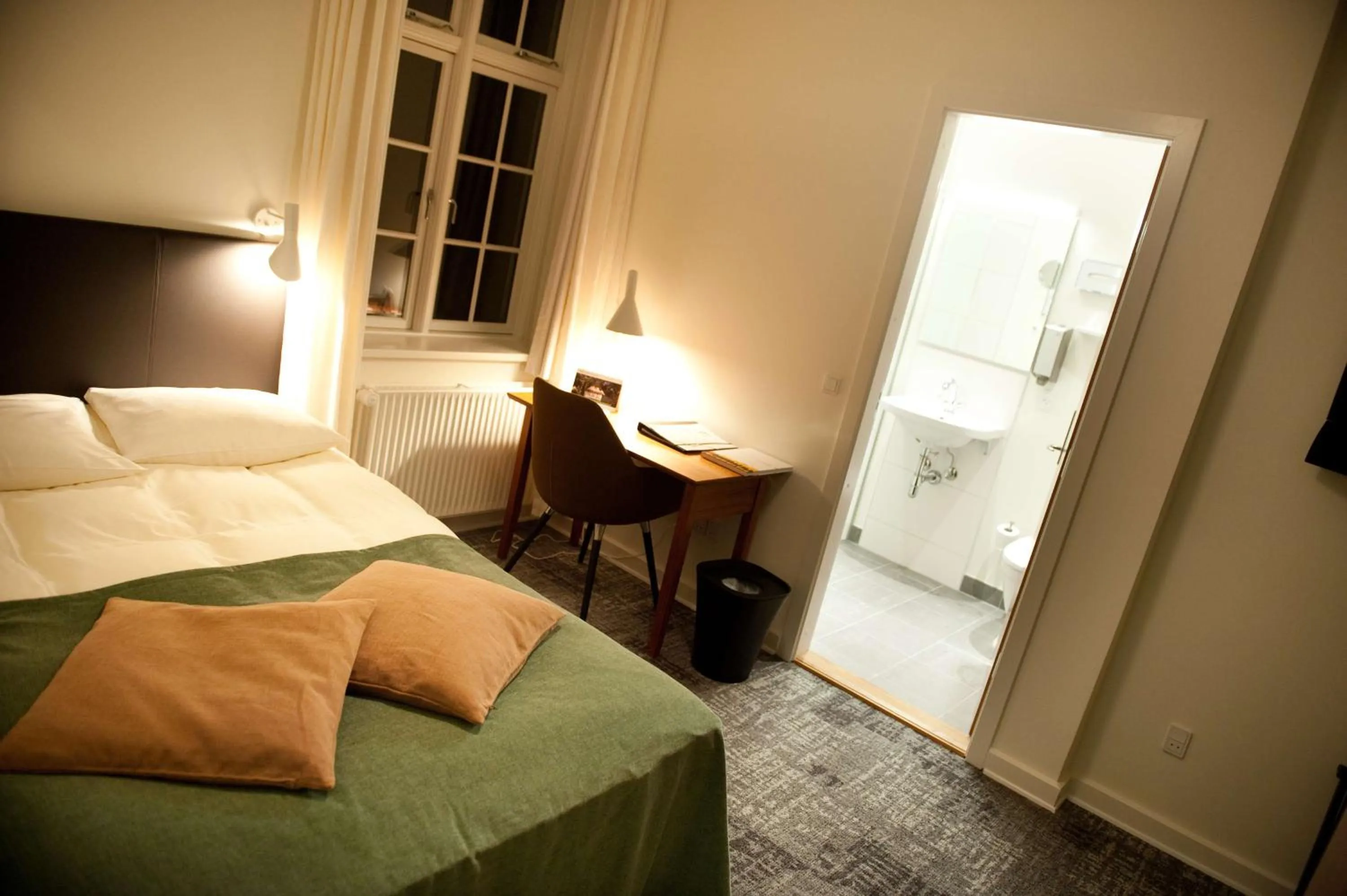 Photo of the whole room, Bed in Gl Skovridergaard