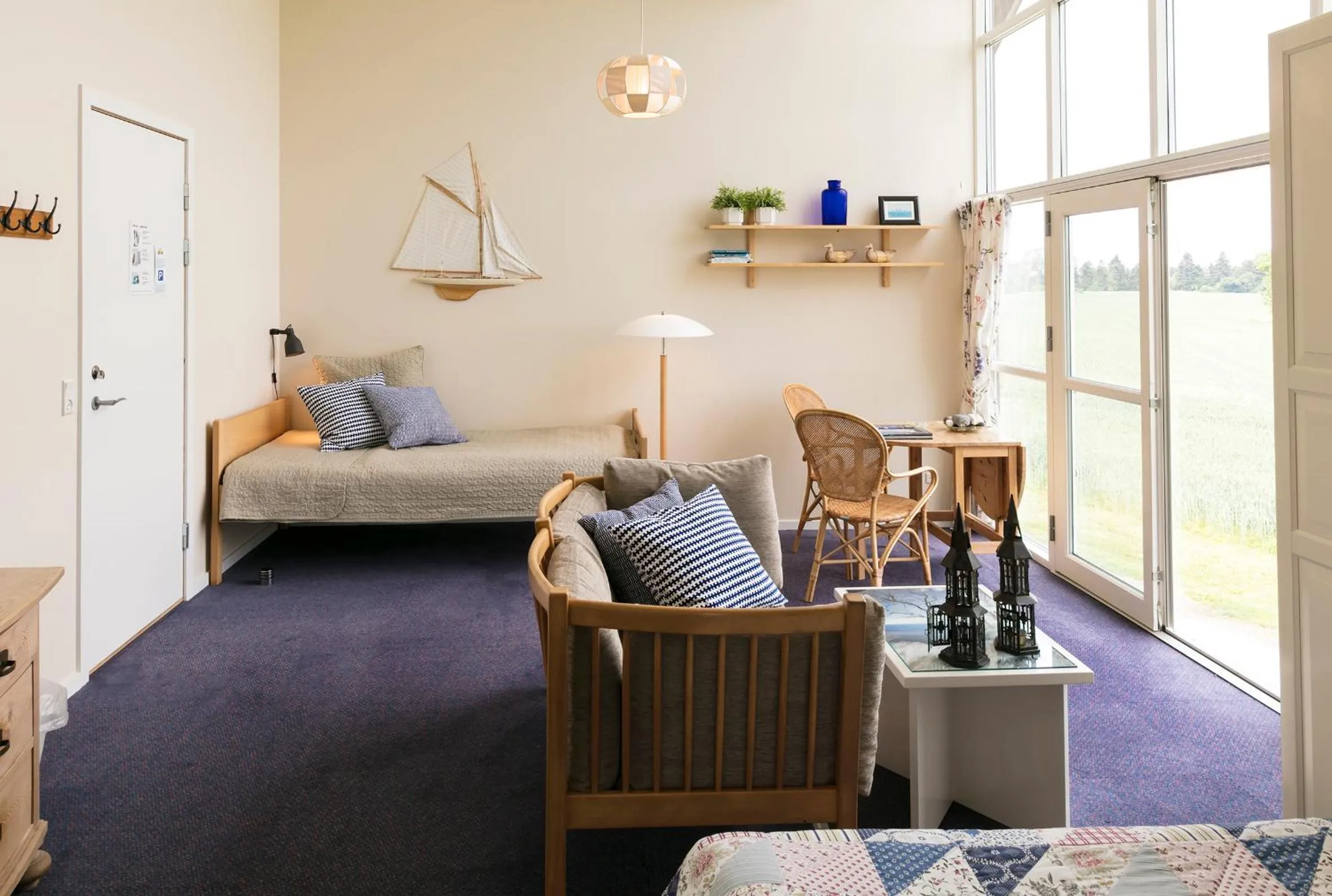 Photo of the whole room in Tiendegaarden Møns Klint