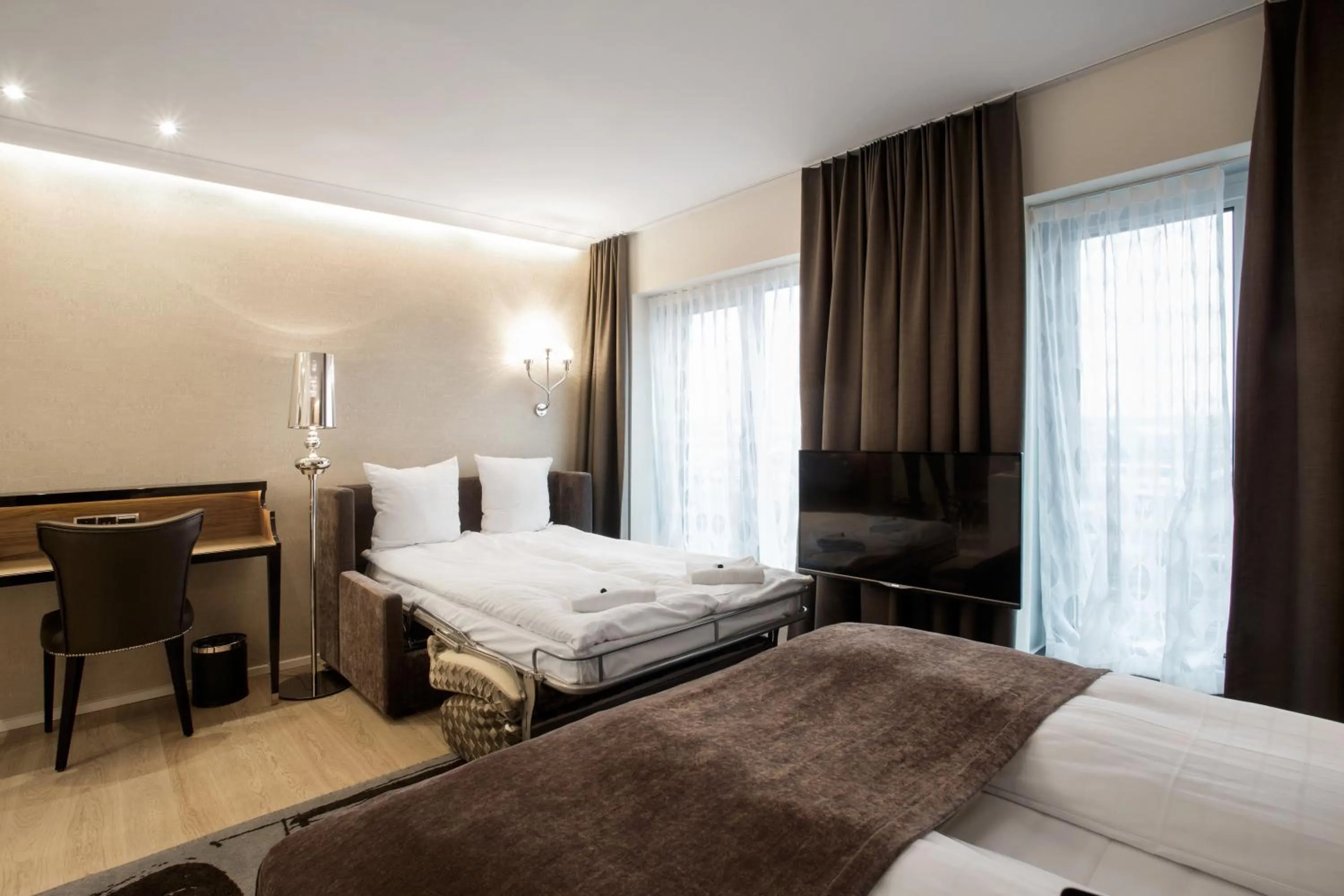 Family, Bed in Tivoli Hotel