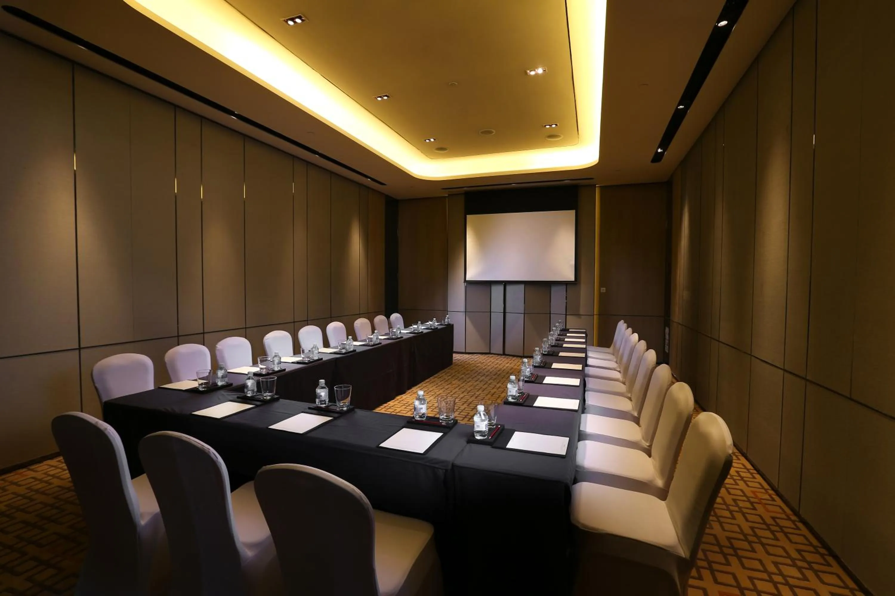 Meeting/conference room in Grand Metropark Hotel Beijing