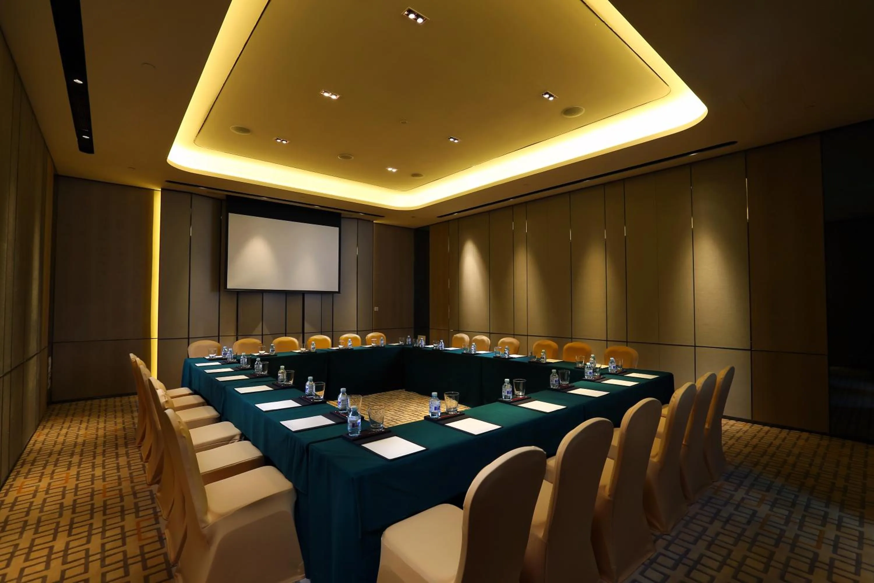 Meeting/conference room in Grand Metropark Hotel Beijing