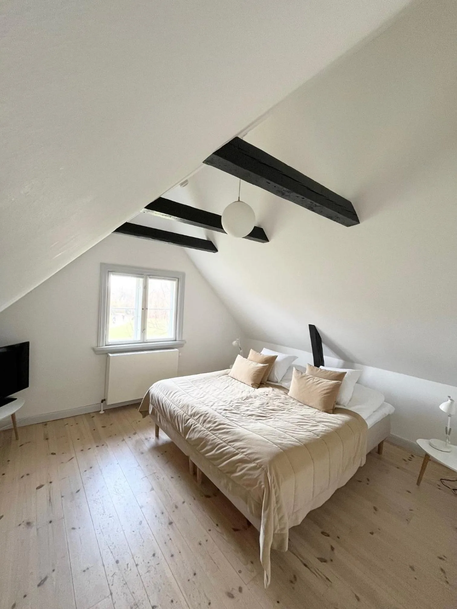 Bedroom, Bed in Bernstorff Castle Hotel