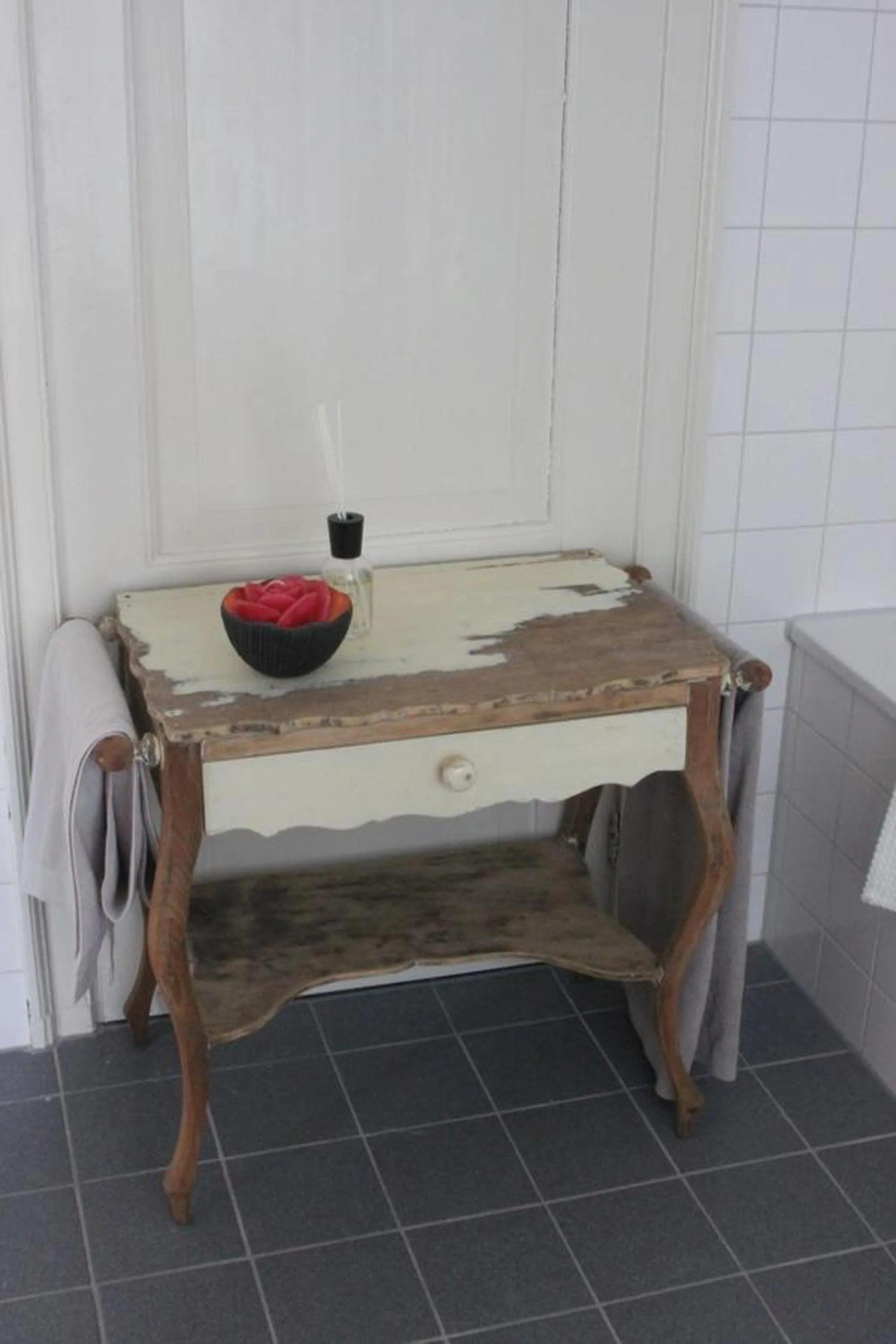 Decorative detail in Proeverij de Azijnmakerij