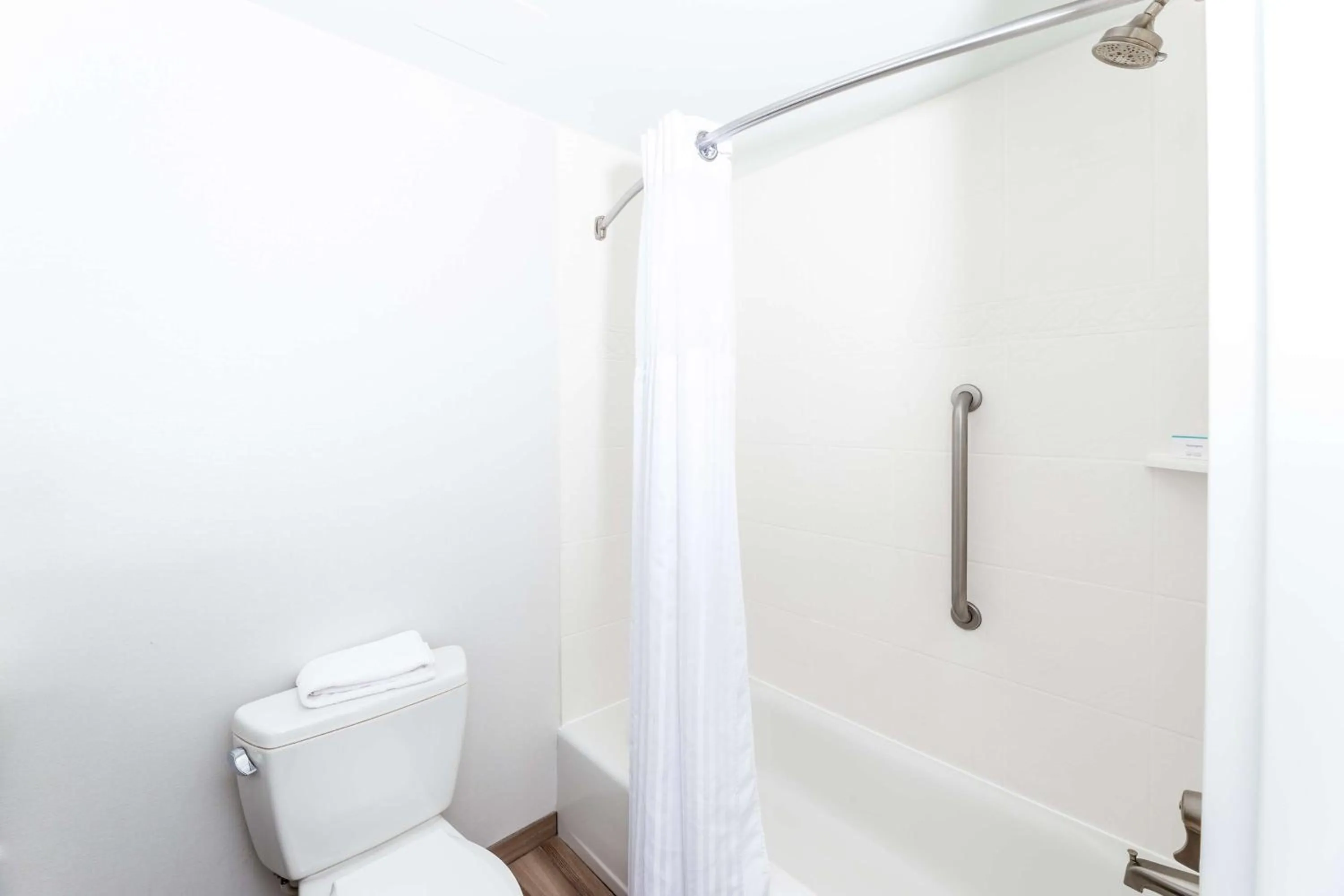 Bathroom in Hilton Garden Inn Asheville Downtown