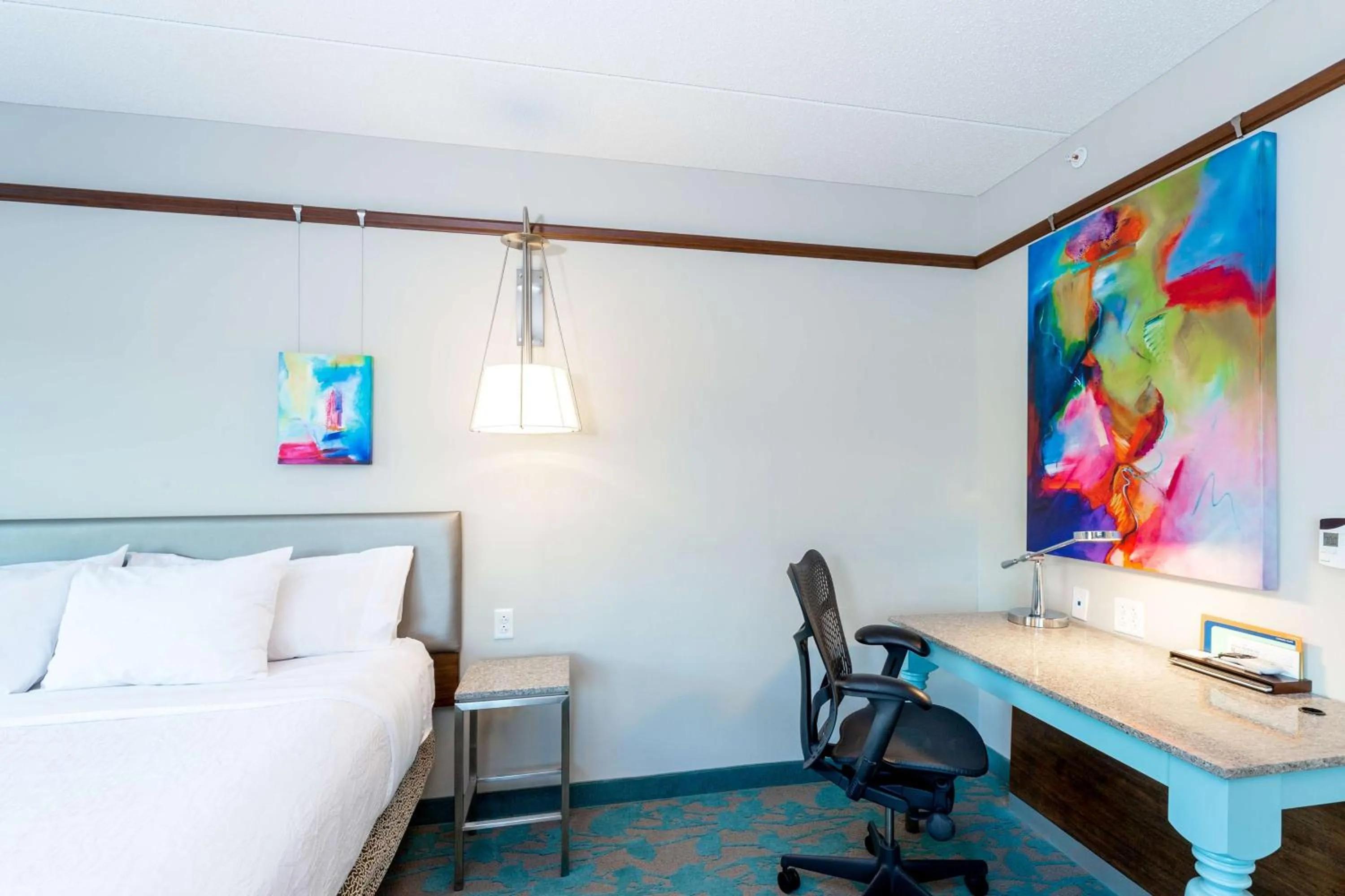 Property building, Bed in Hilton Garden Inn Asheville Downtown