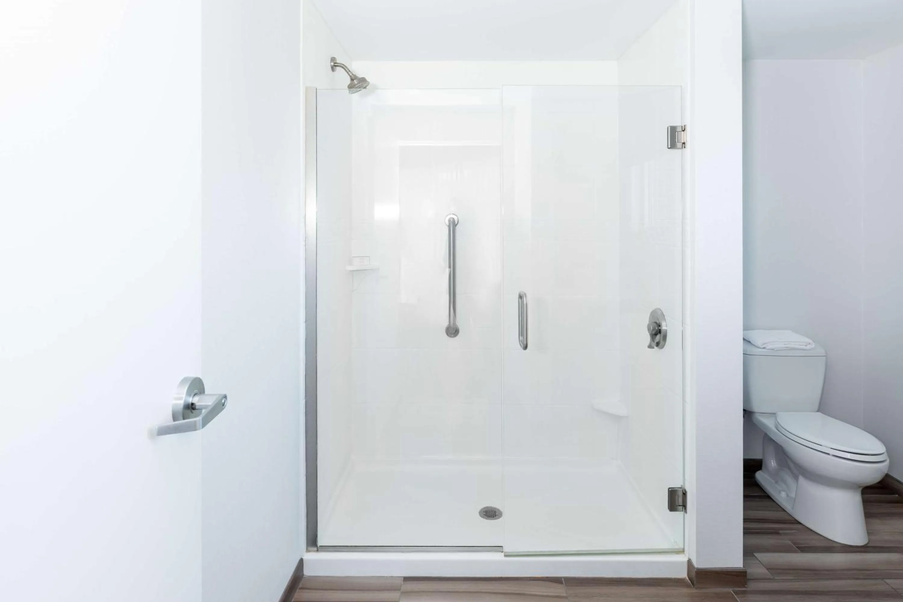 Bathroom in Hilton Garden Inn Asheville Downtown