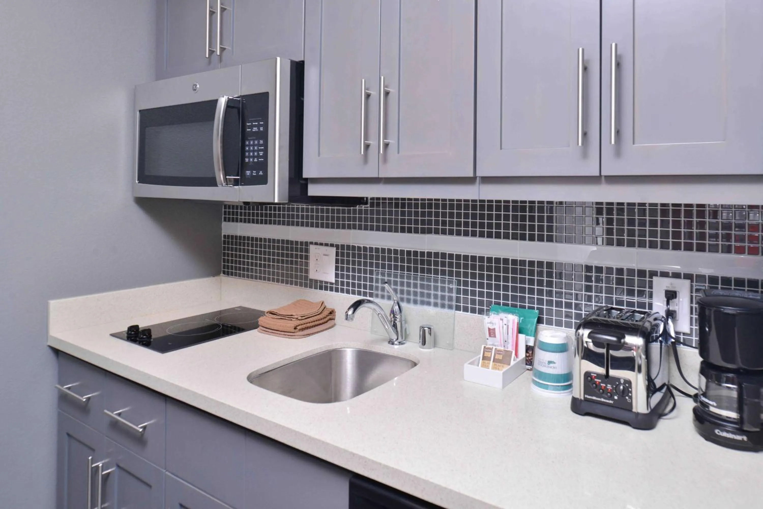 Kitchen or kitchenette in Homewood Suites by Hilton Trophy Club Southlake