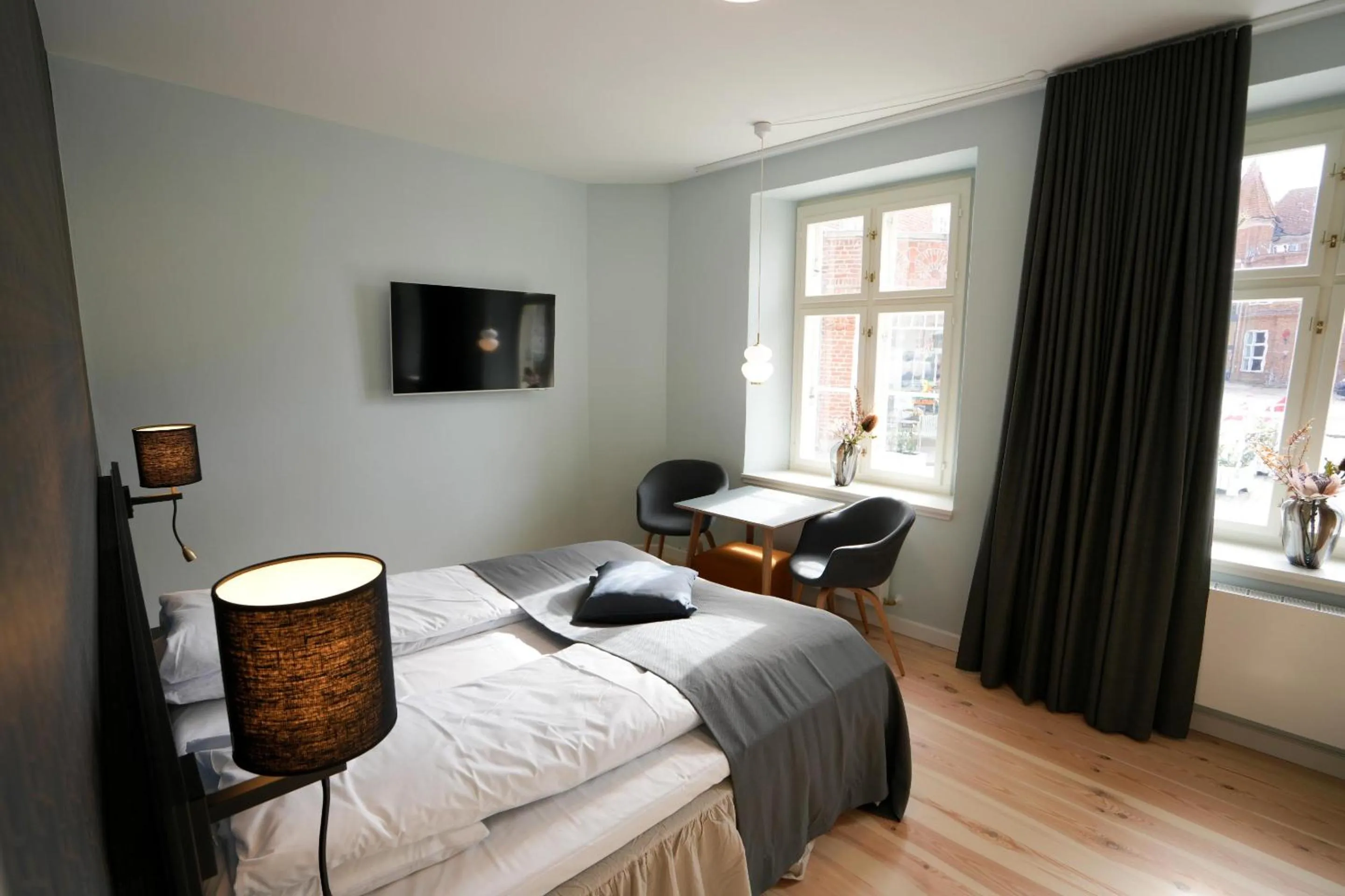 TV and multimedia, Bed in Hotel Ringkøbing