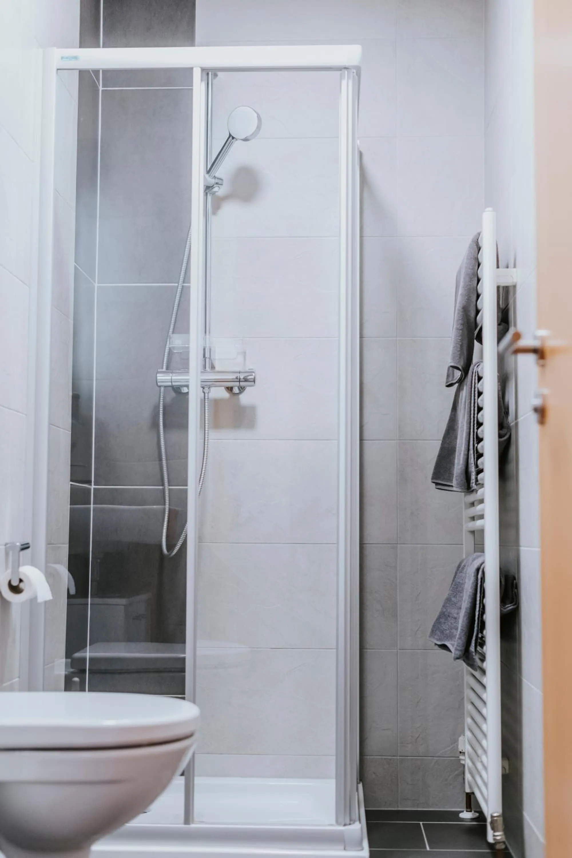 Bathroom in Gasthaus zur Waldschenke