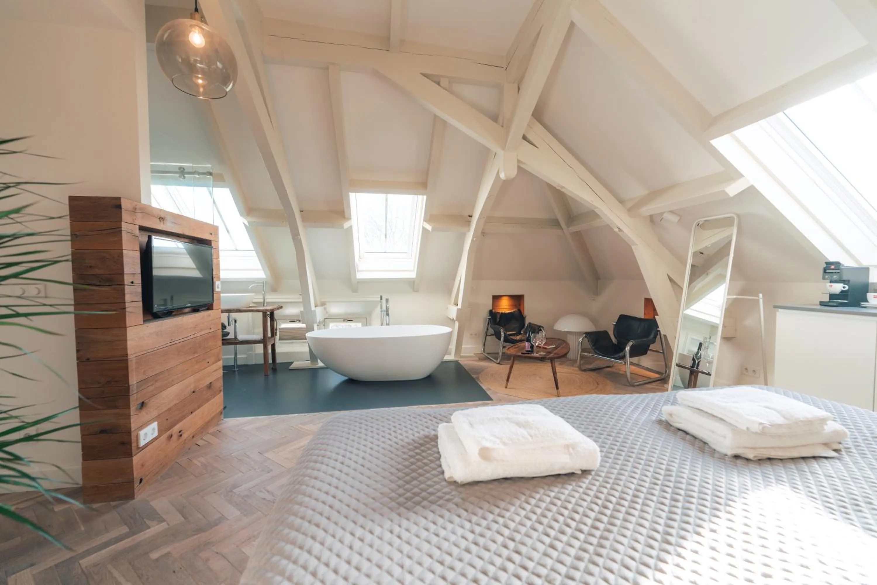 Bedroom, Bed in Boutique Hotel De Witte Dame