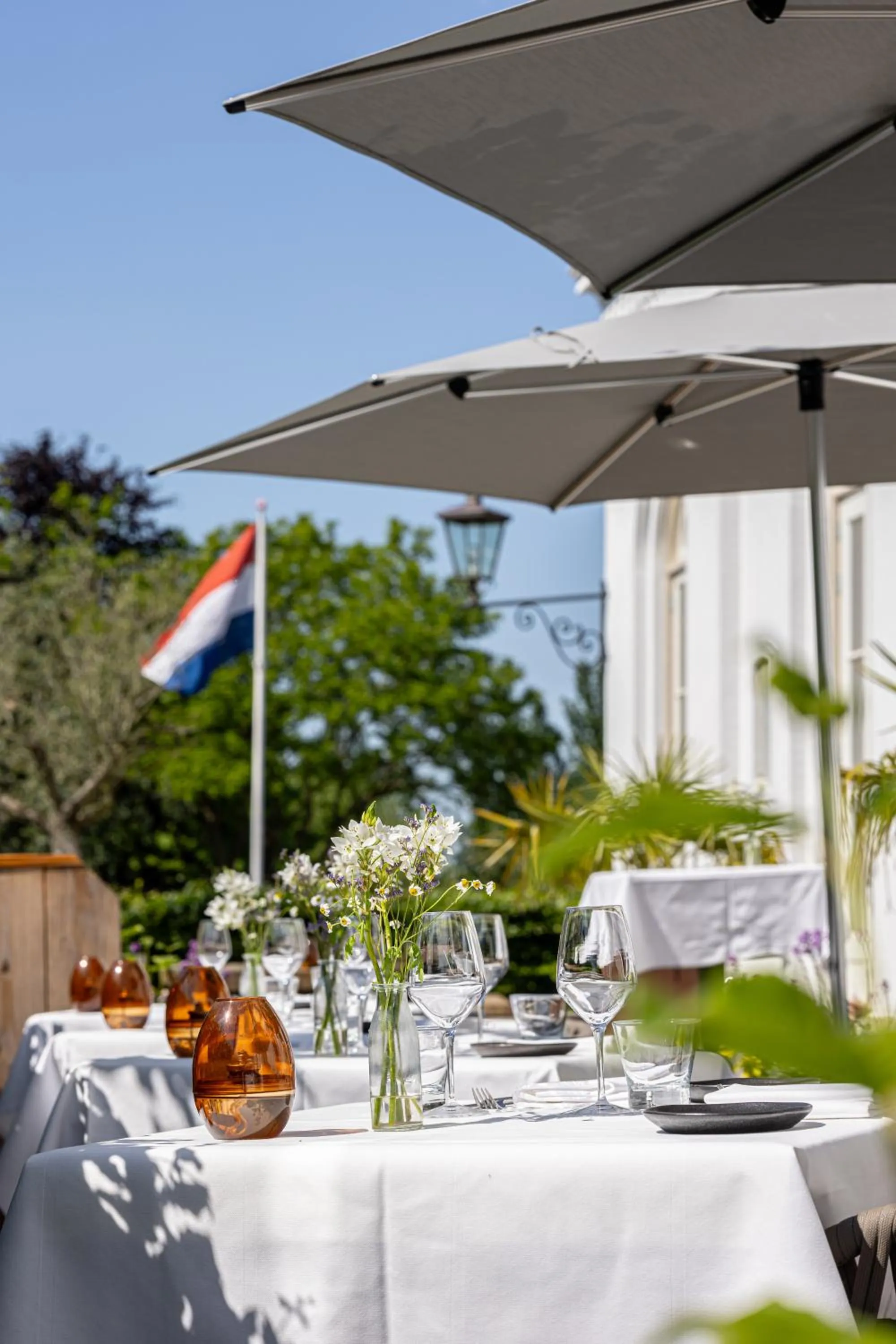 Restaurant/places to eat in Boutique Hotel De Witte Dame