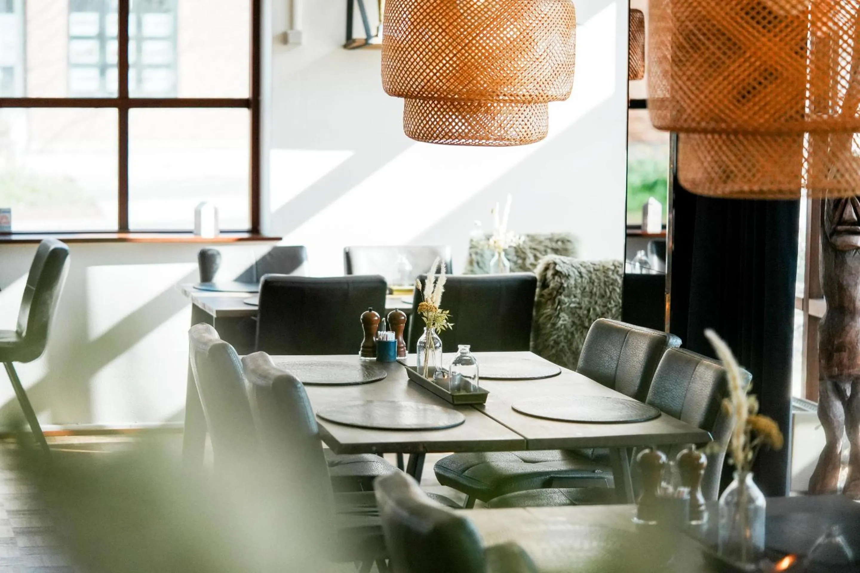 Restaurant/places to eat in Hotel Medi