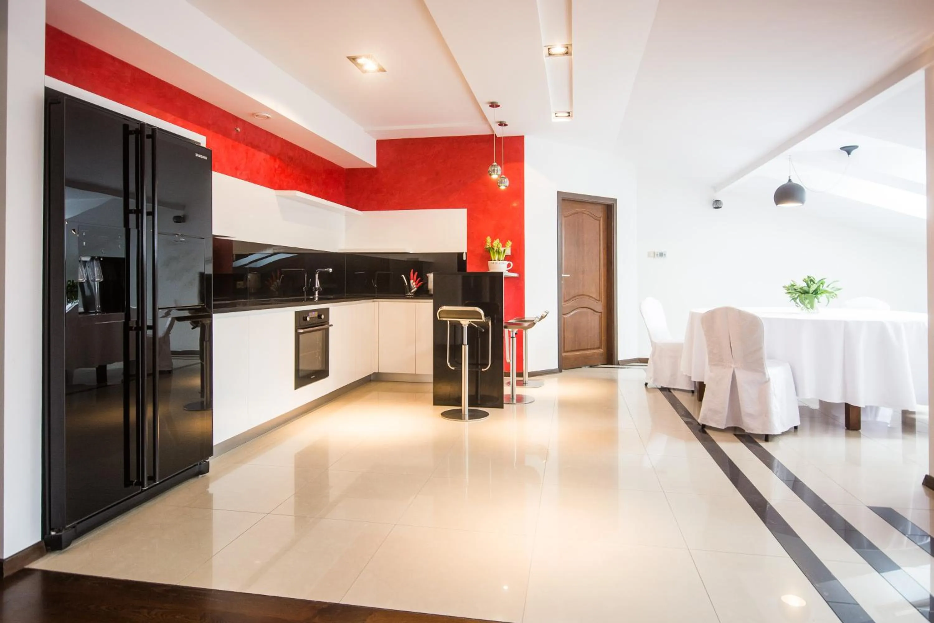 Kitchen or kitchenette in Europejski Boutique Hotel