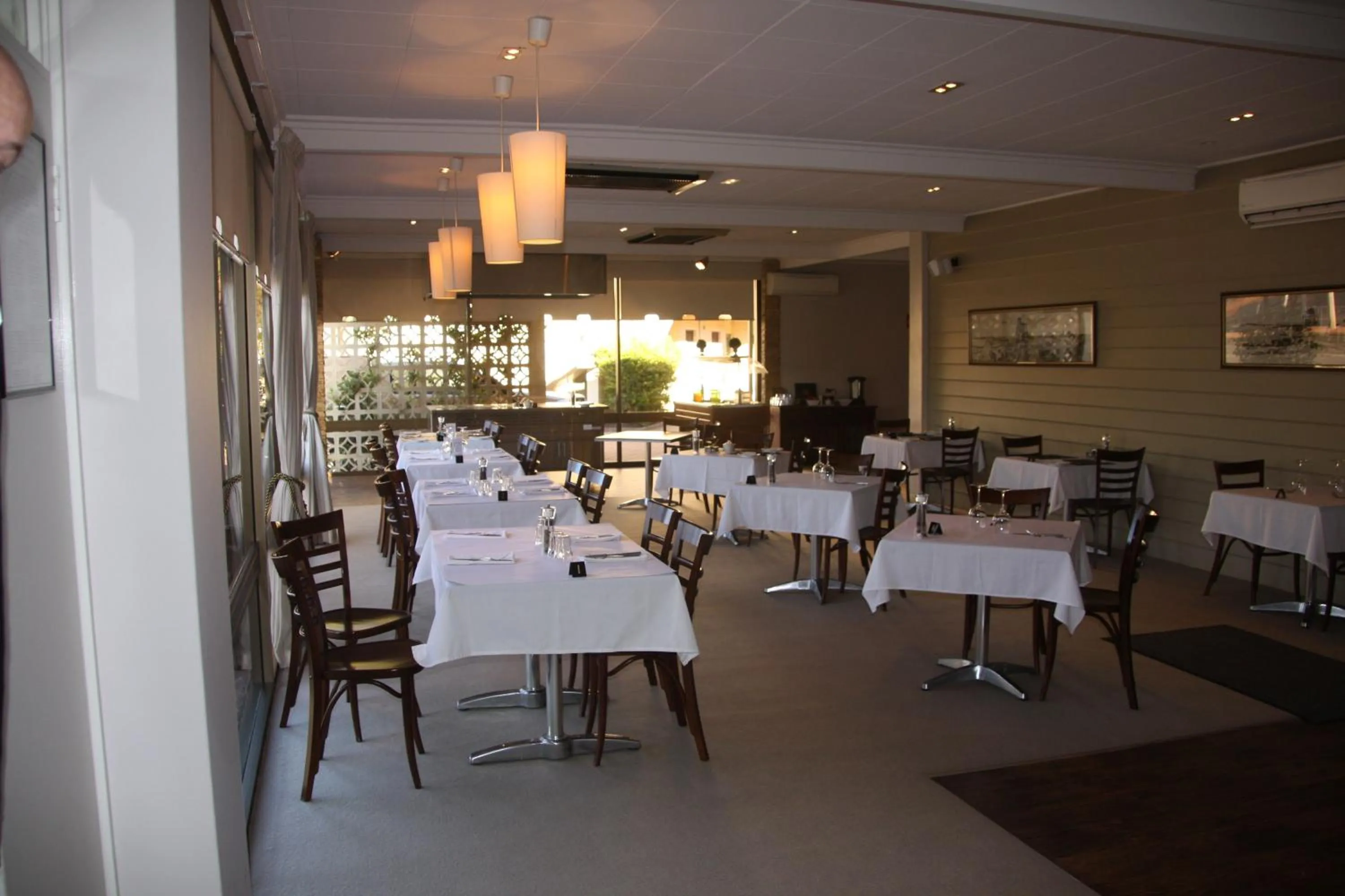 Restaurant/places to eat in Hospitality Kalgoorlie, SureStay Collection by Best Western
