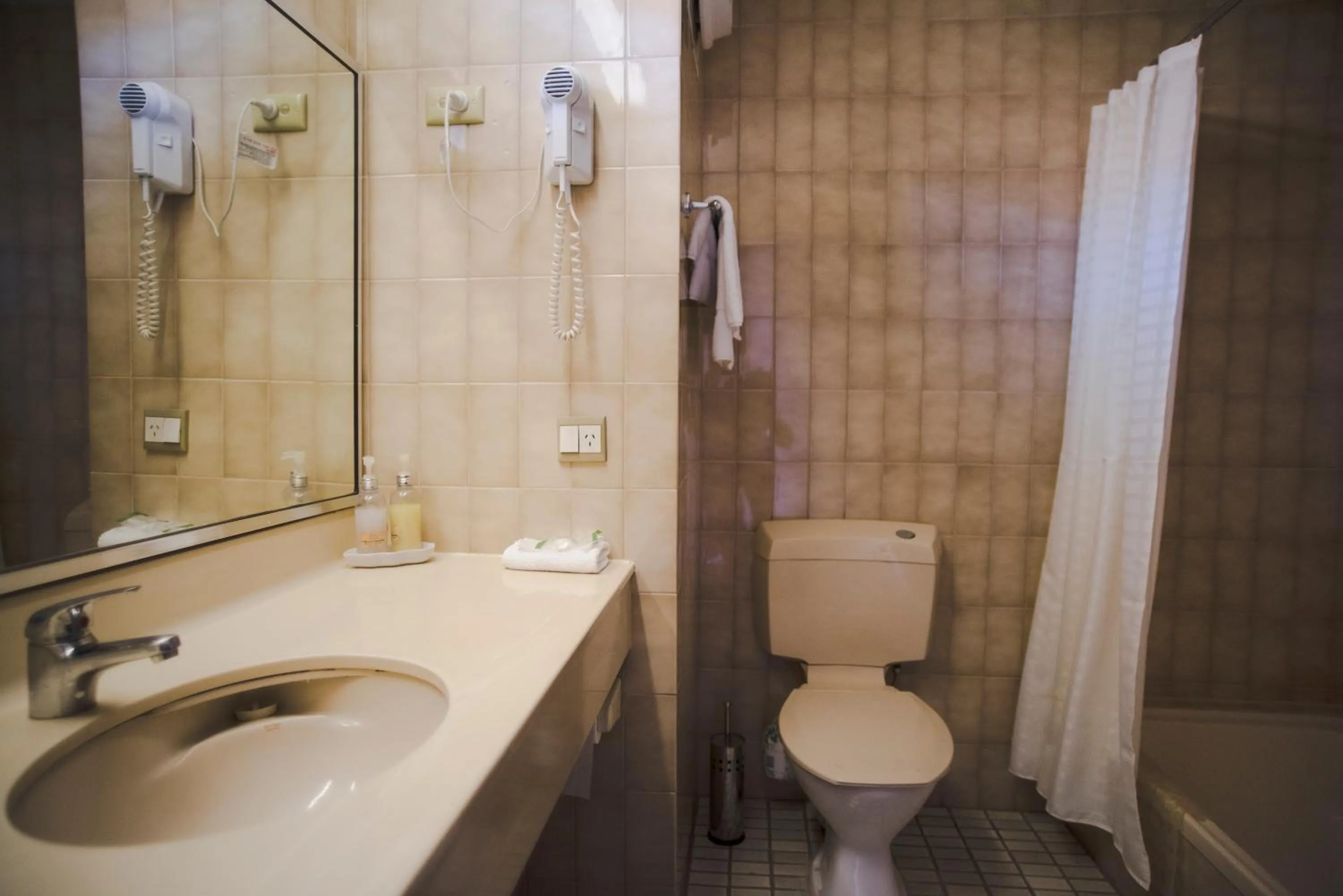 Toilet in Hospitality Kalgoorlie, SureStay Collection by Best Western