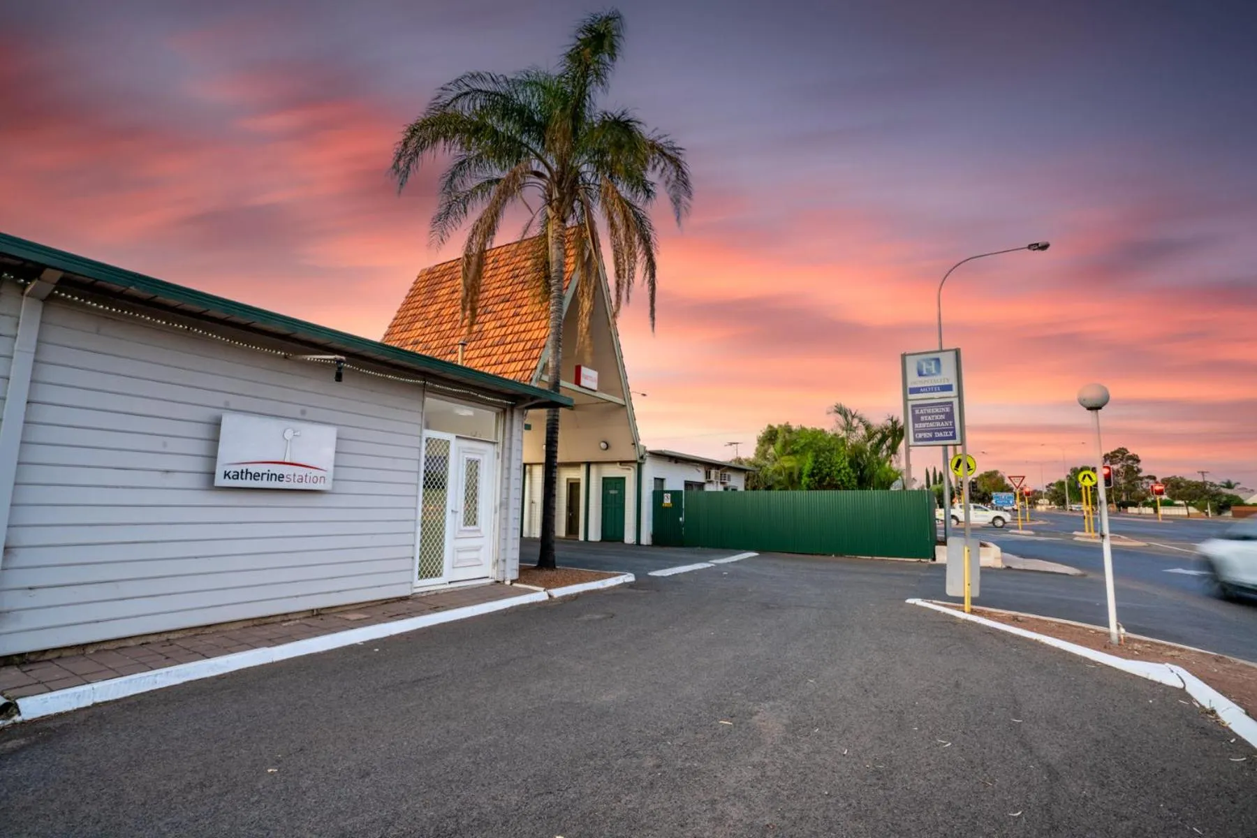 Property building in Hospitality Kalgoorlie, SureStay Collection by Best Western