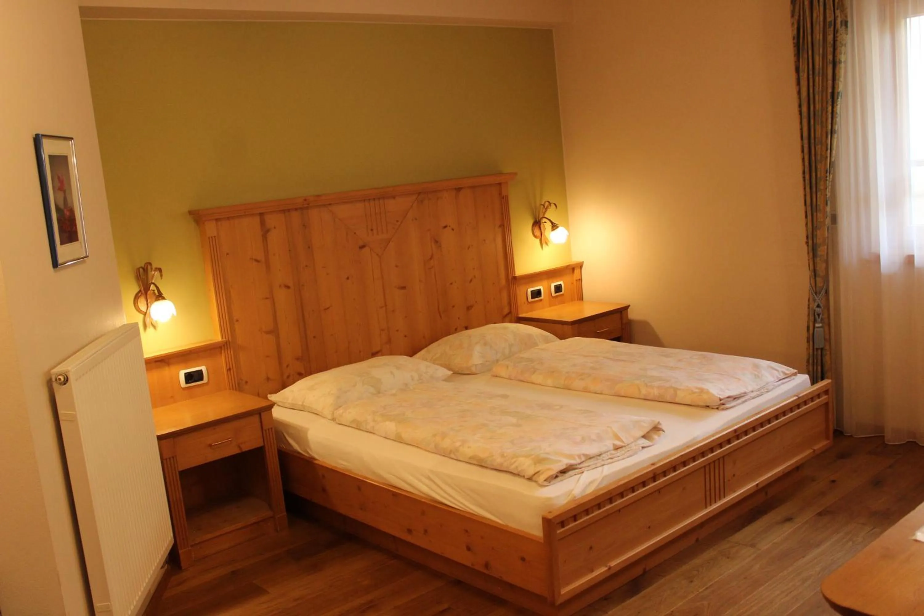 Bed in Gasthaus zum Weissen Kreuz