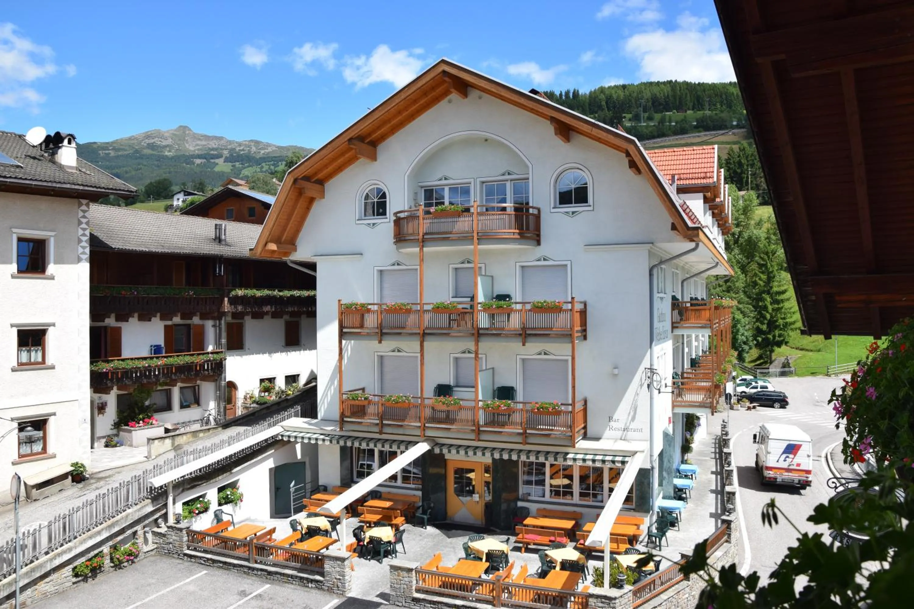 Bird's eye view in Gasthaus zum Weissen Kreuz