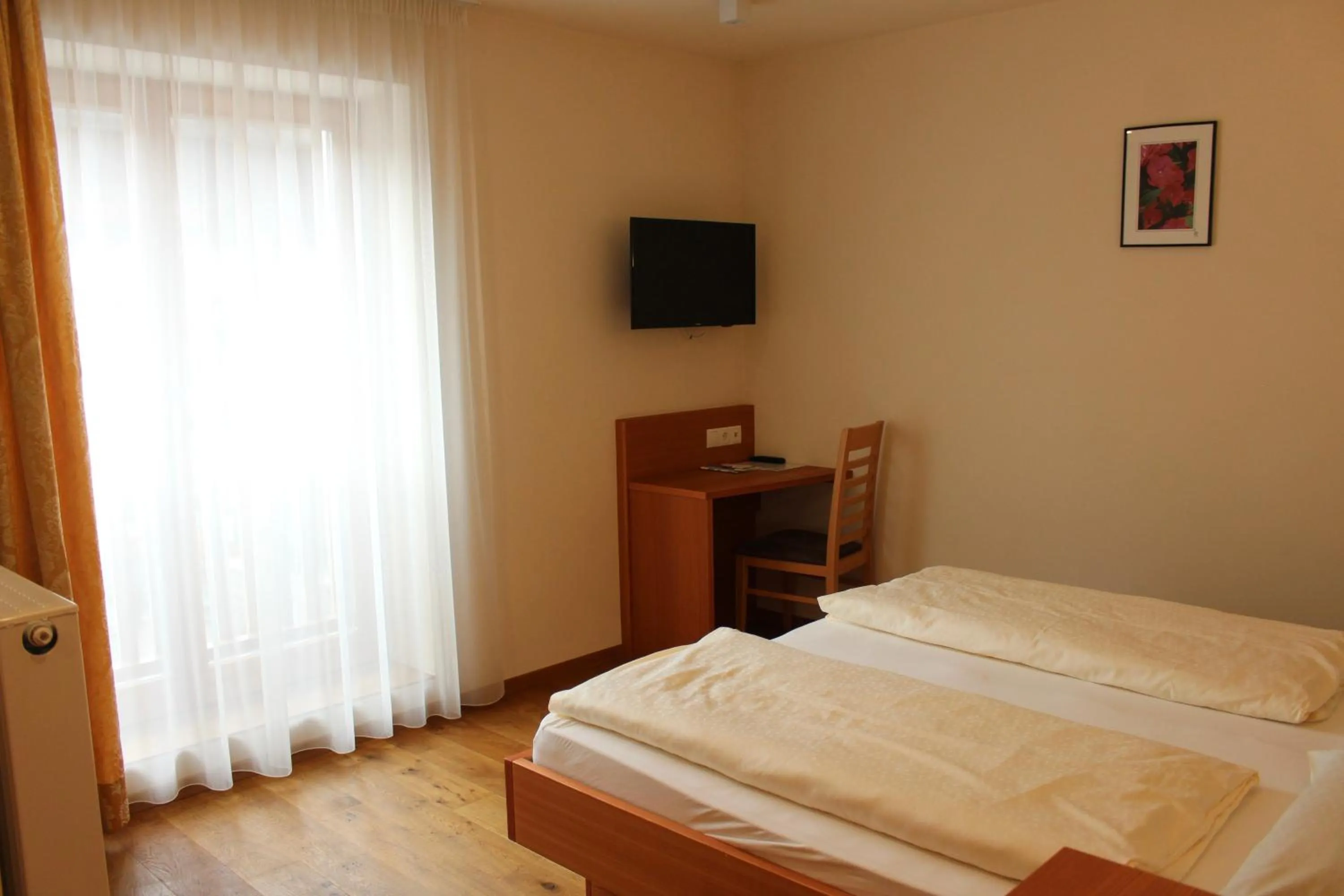 Bed in Gasthaus zum Weissen Kreuz