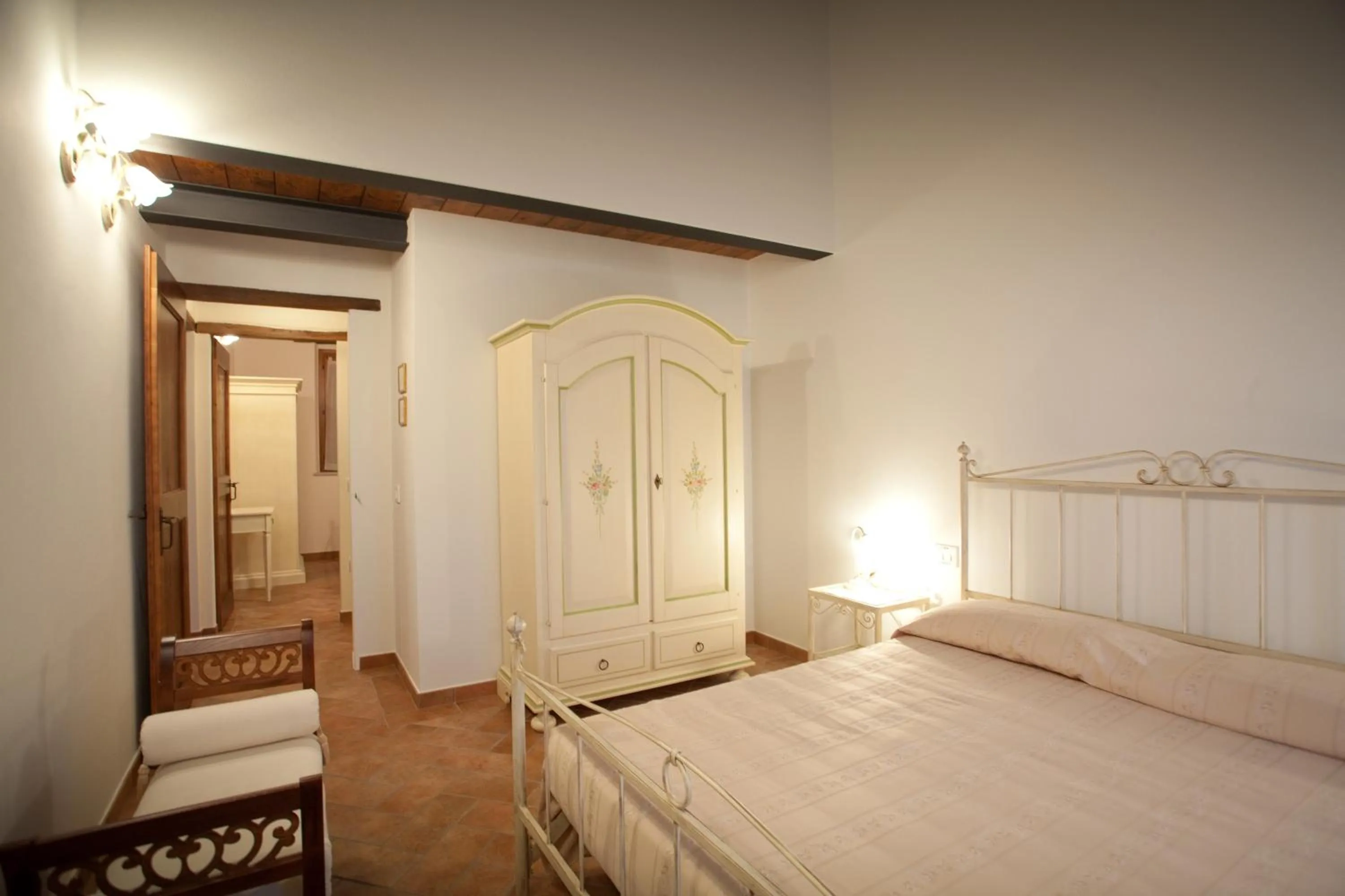 Bed in Valle del Metauro Country House