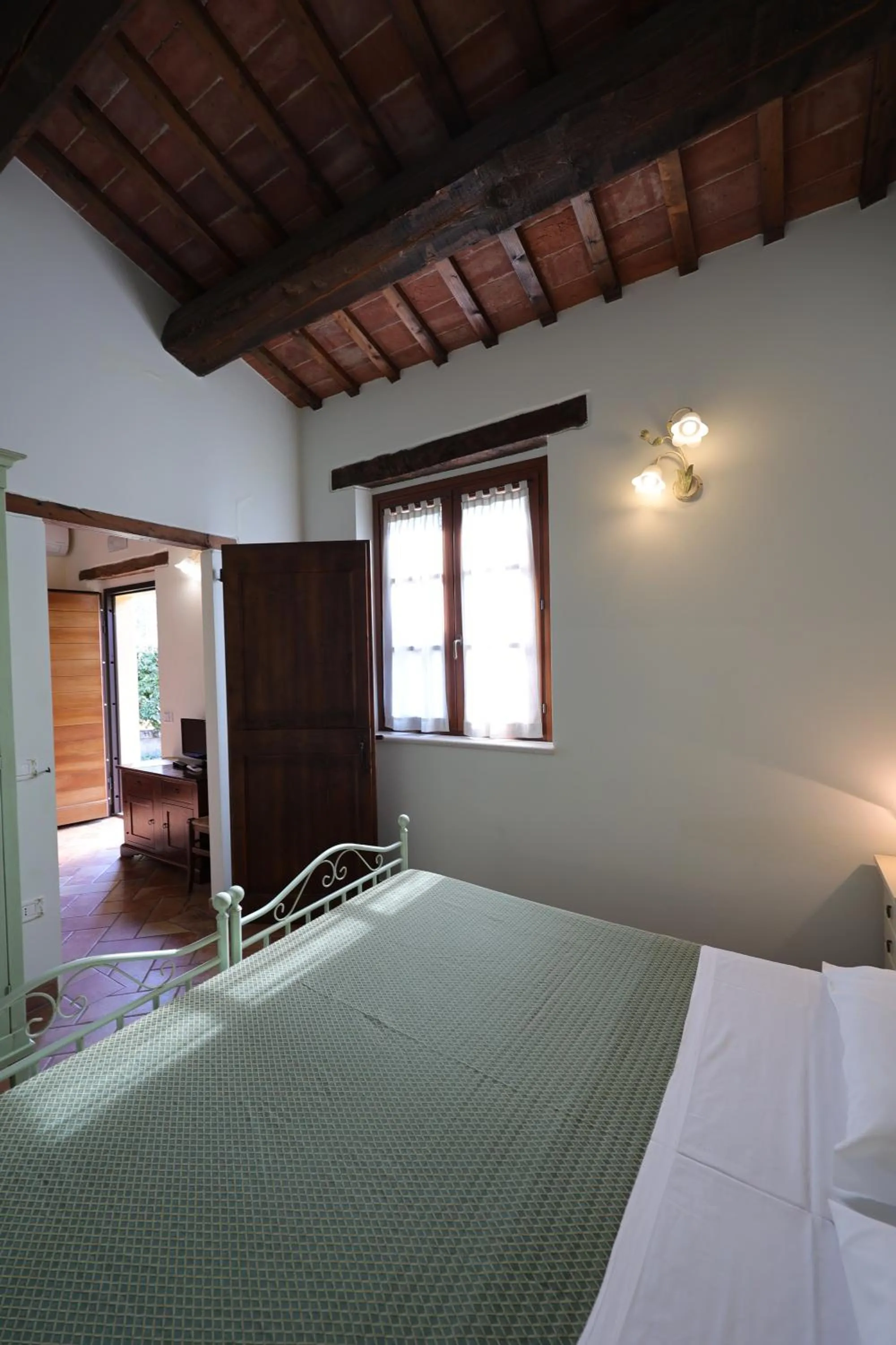 Bed in Valle del Metauro Country House