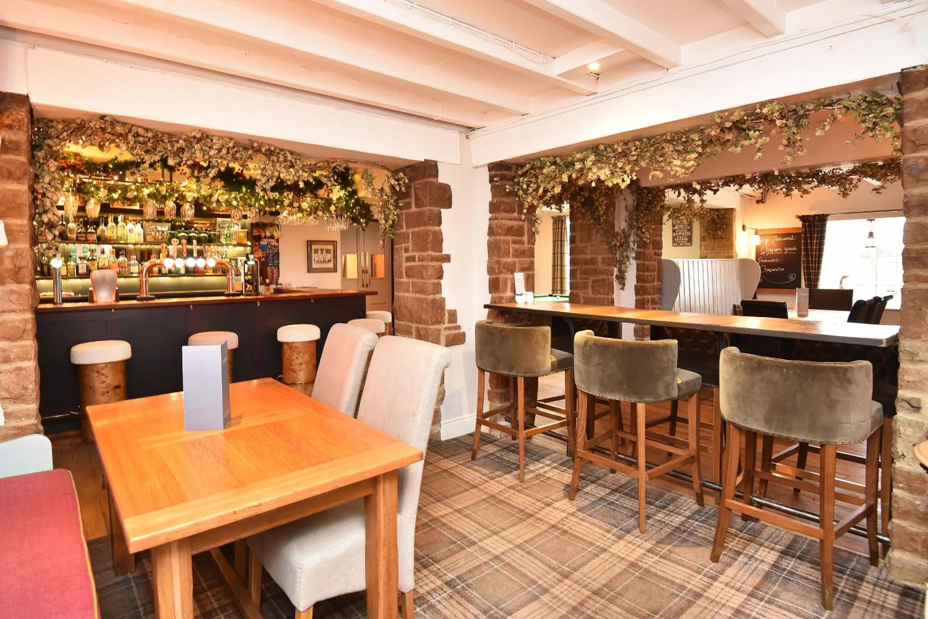 Restaurant/places to eat in Chequers Inn