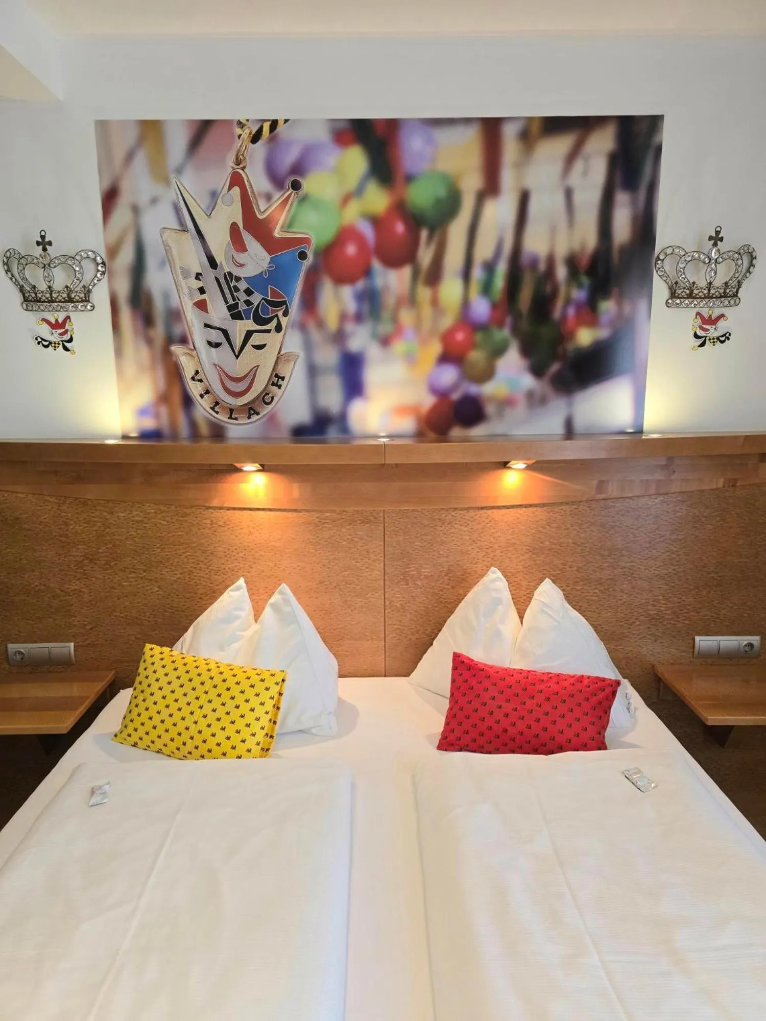 Photo of the whole room, Bed in Boutique Hotel Goldenes Lamm Villach