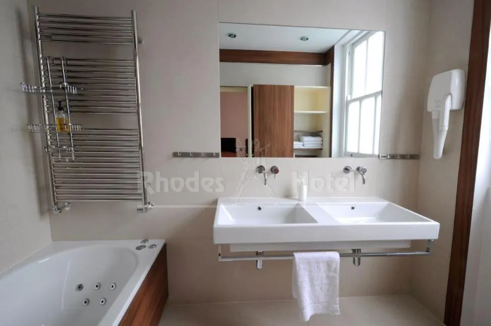 Bathroom in Rhodes Hotel