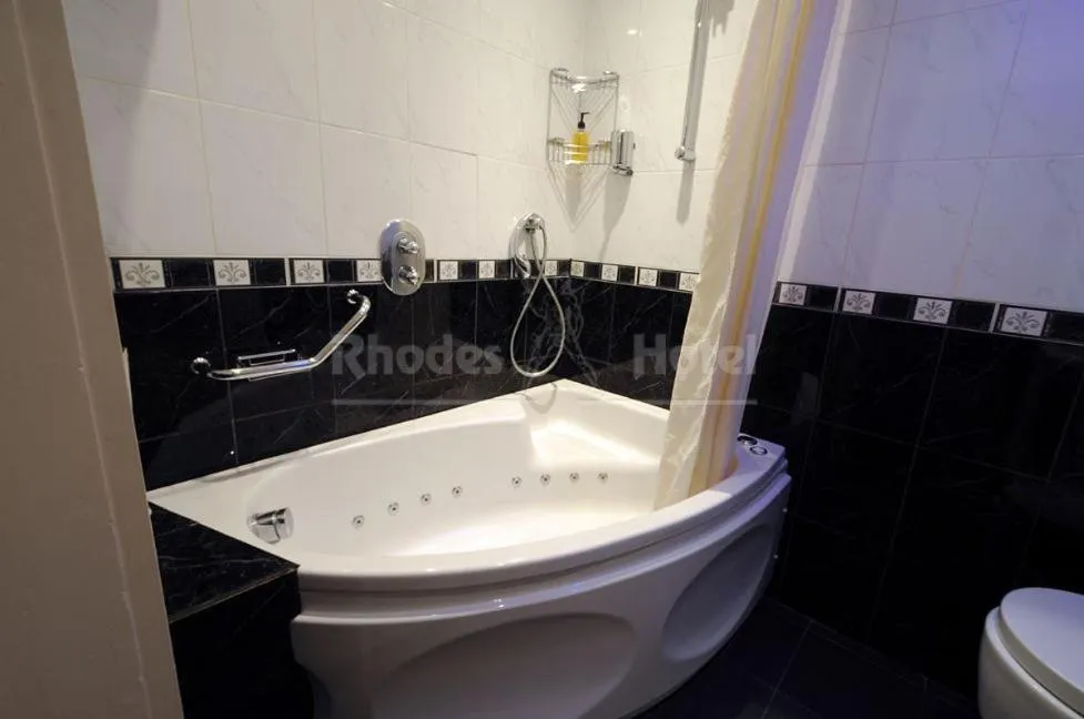 Bathroom in Rhodes Hotel