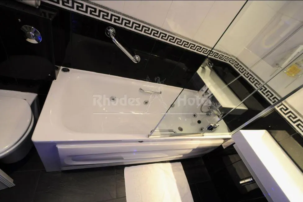 Bathroom in Rhodes Hotel