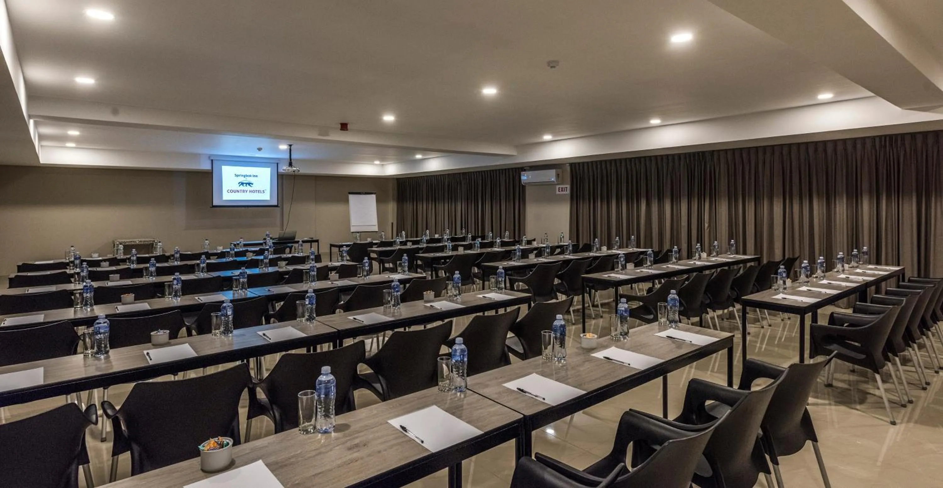 Business facilities in Springbok Inn