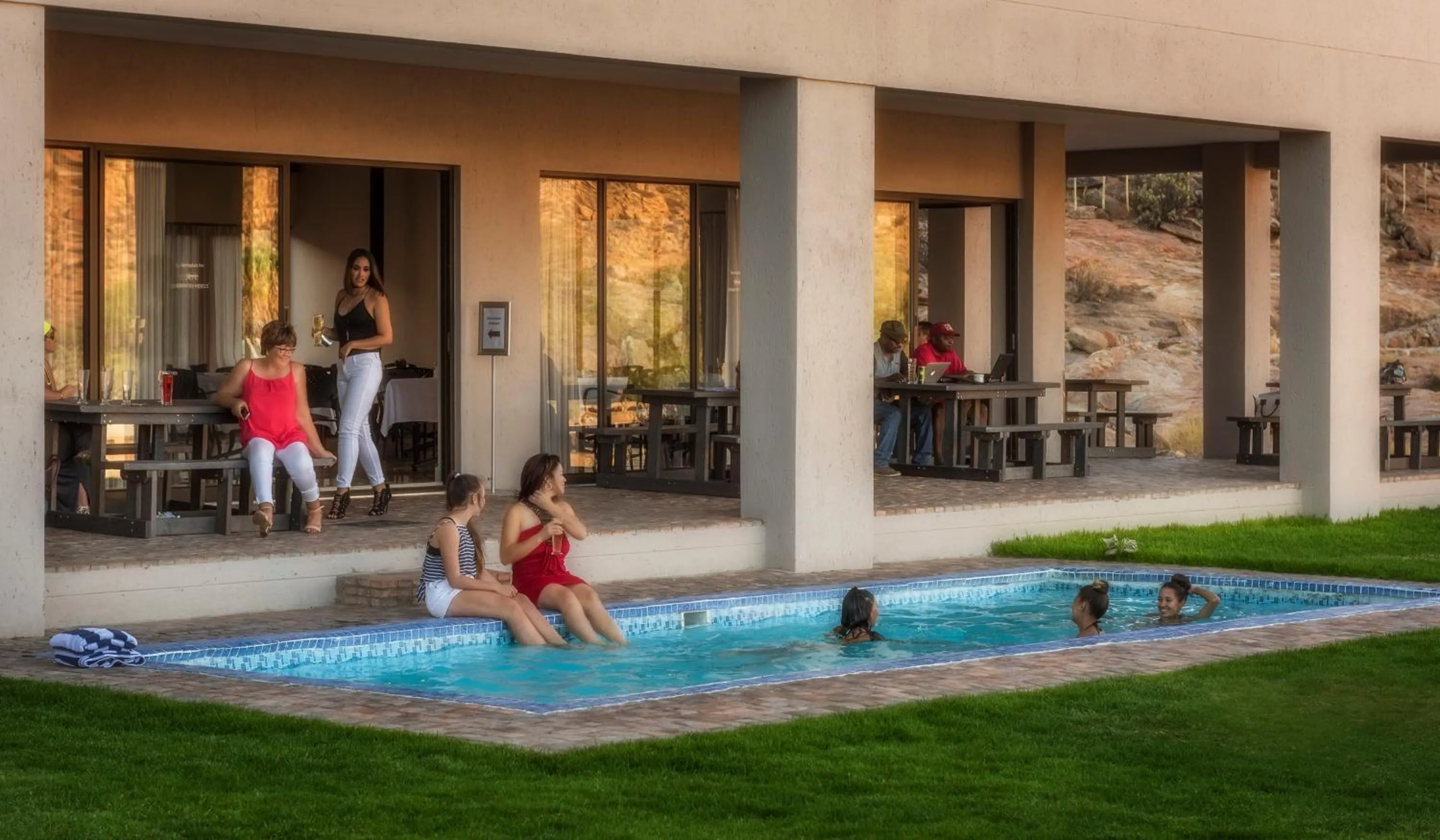 Restaurant/places to eat in Springbok Inn