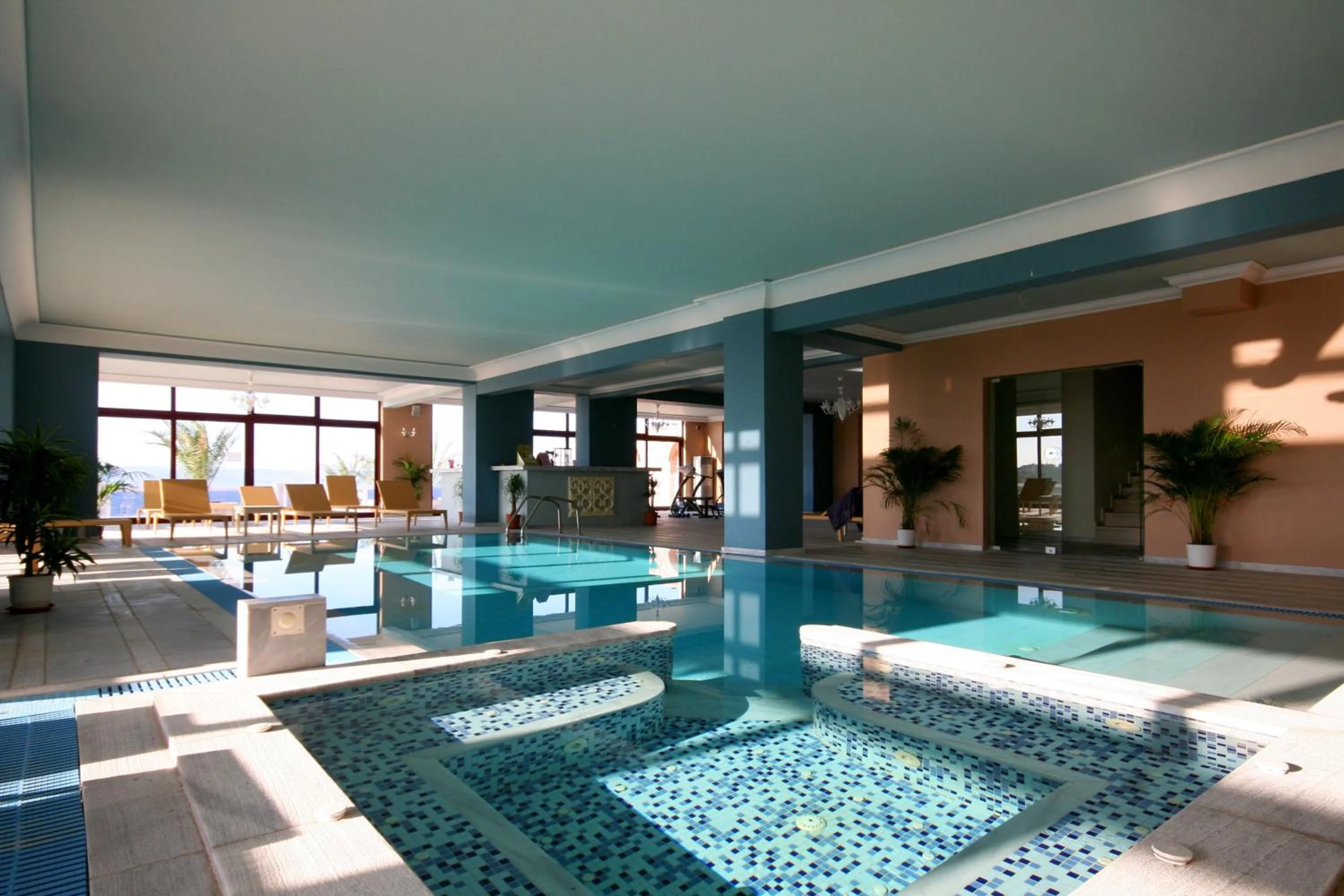 Swimming pool in Viva Mare Hotel & Spa