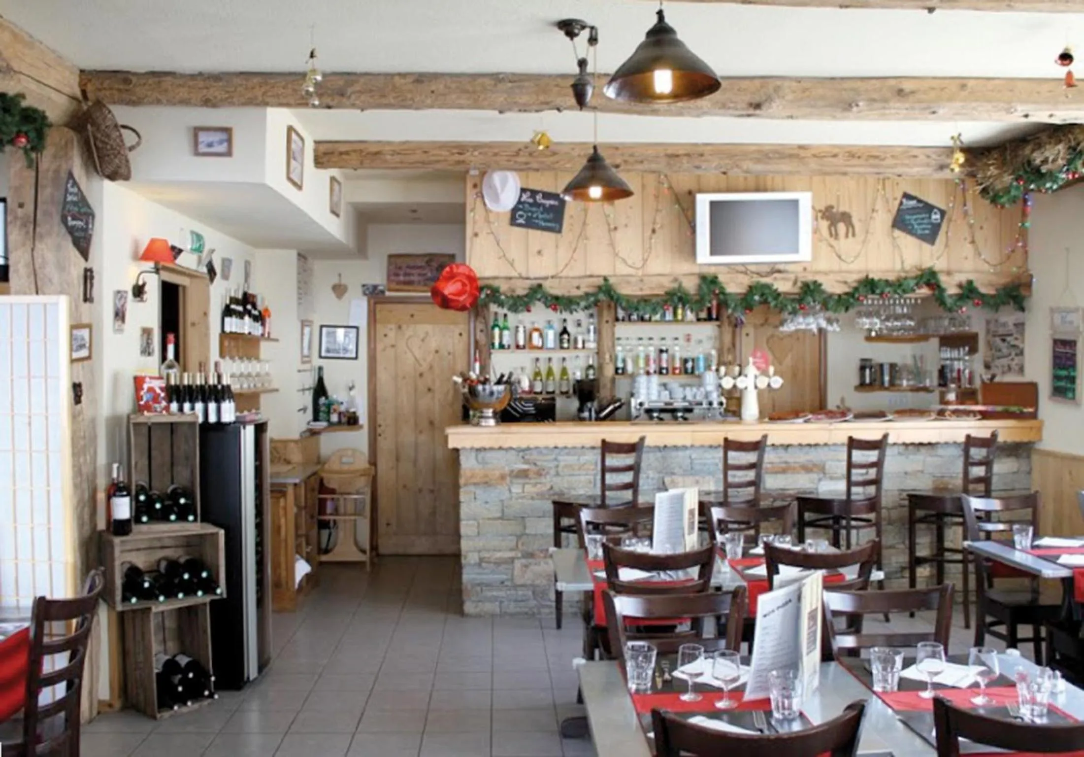 Restaurant/places to eat in Lagrange Vacances Les Hauts de Comborcière