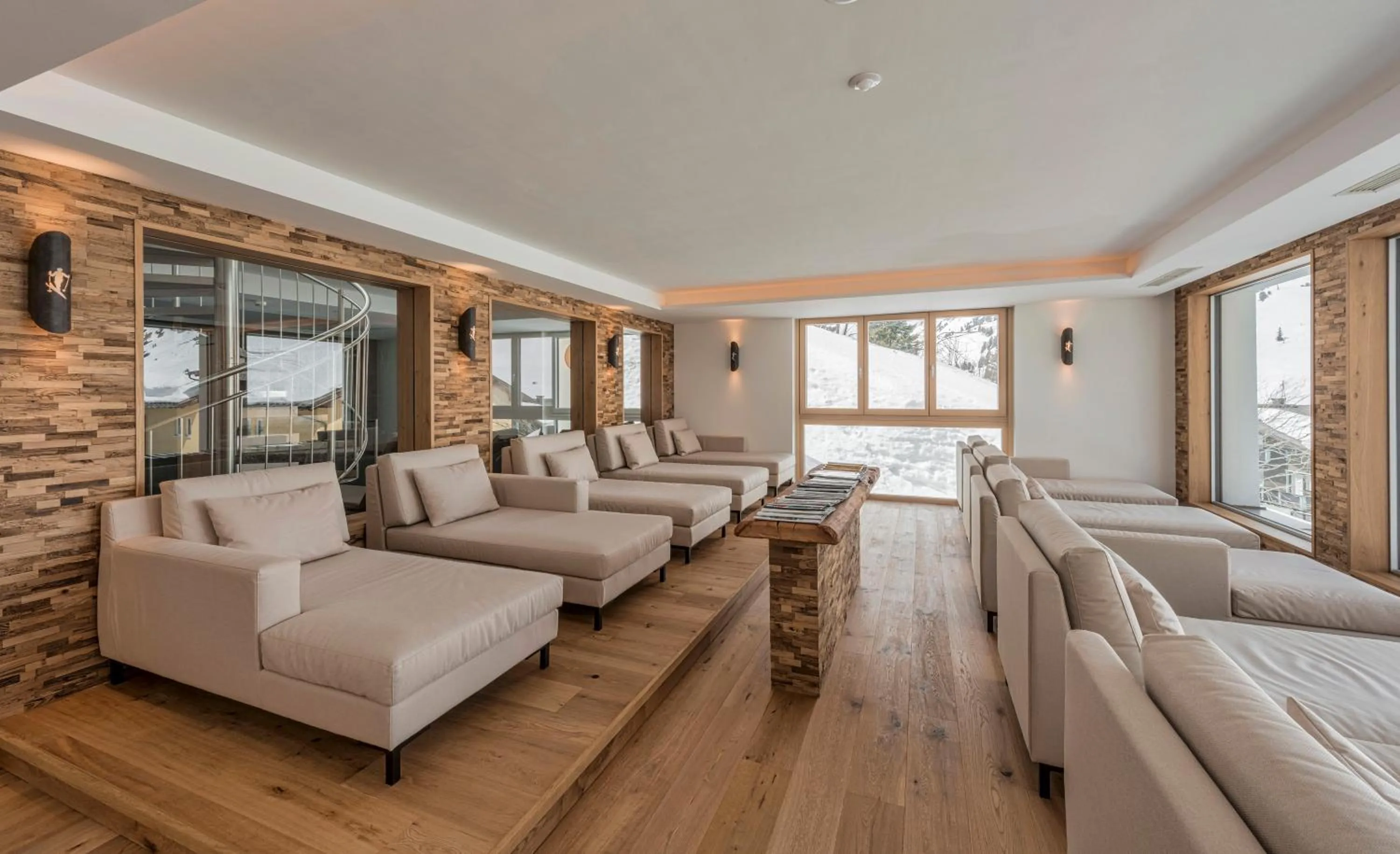 Swimming pool in Hotel Alpenland