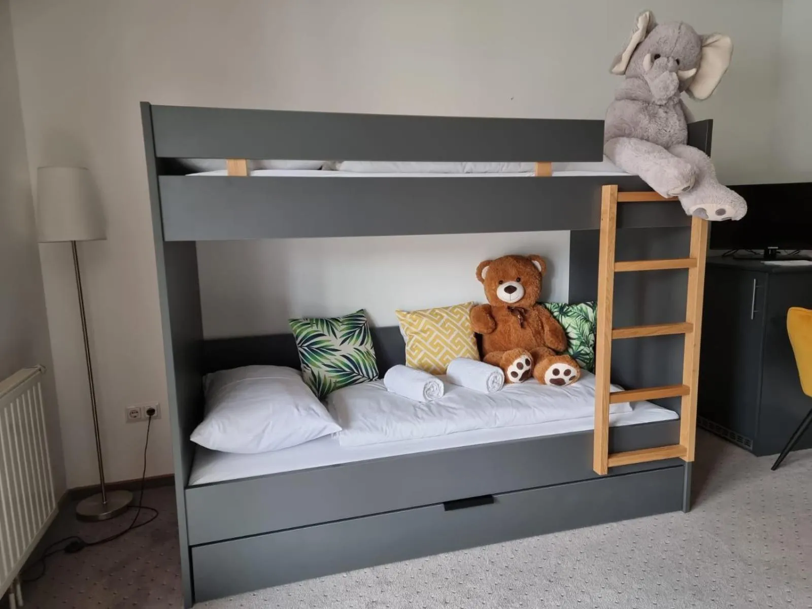 bunk bed, Bed in Thermenhof Lutzmannsburg - Inklusive Thermeneintritt am An- oder Abreisetag