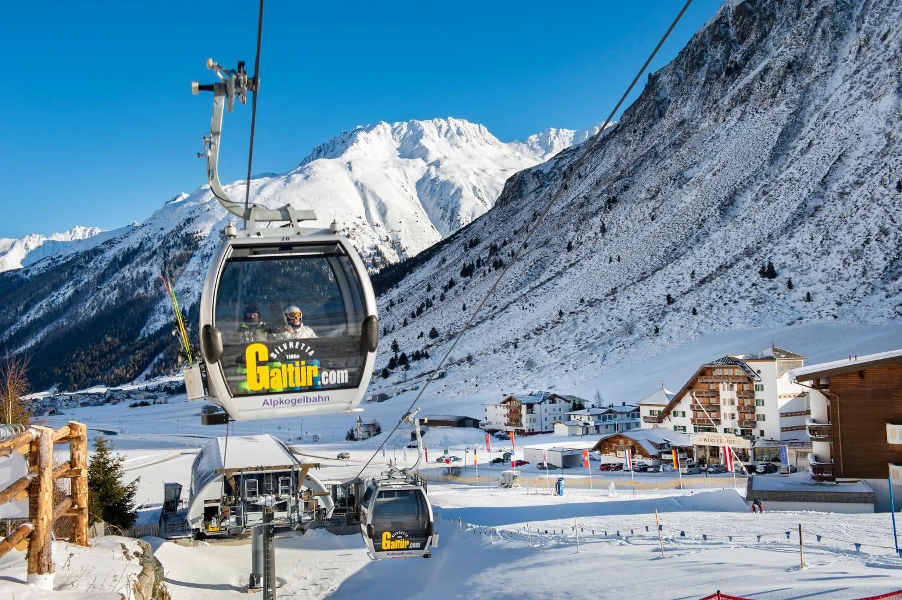 Skiing in Alpenromantik-Hotel Wirlerhof