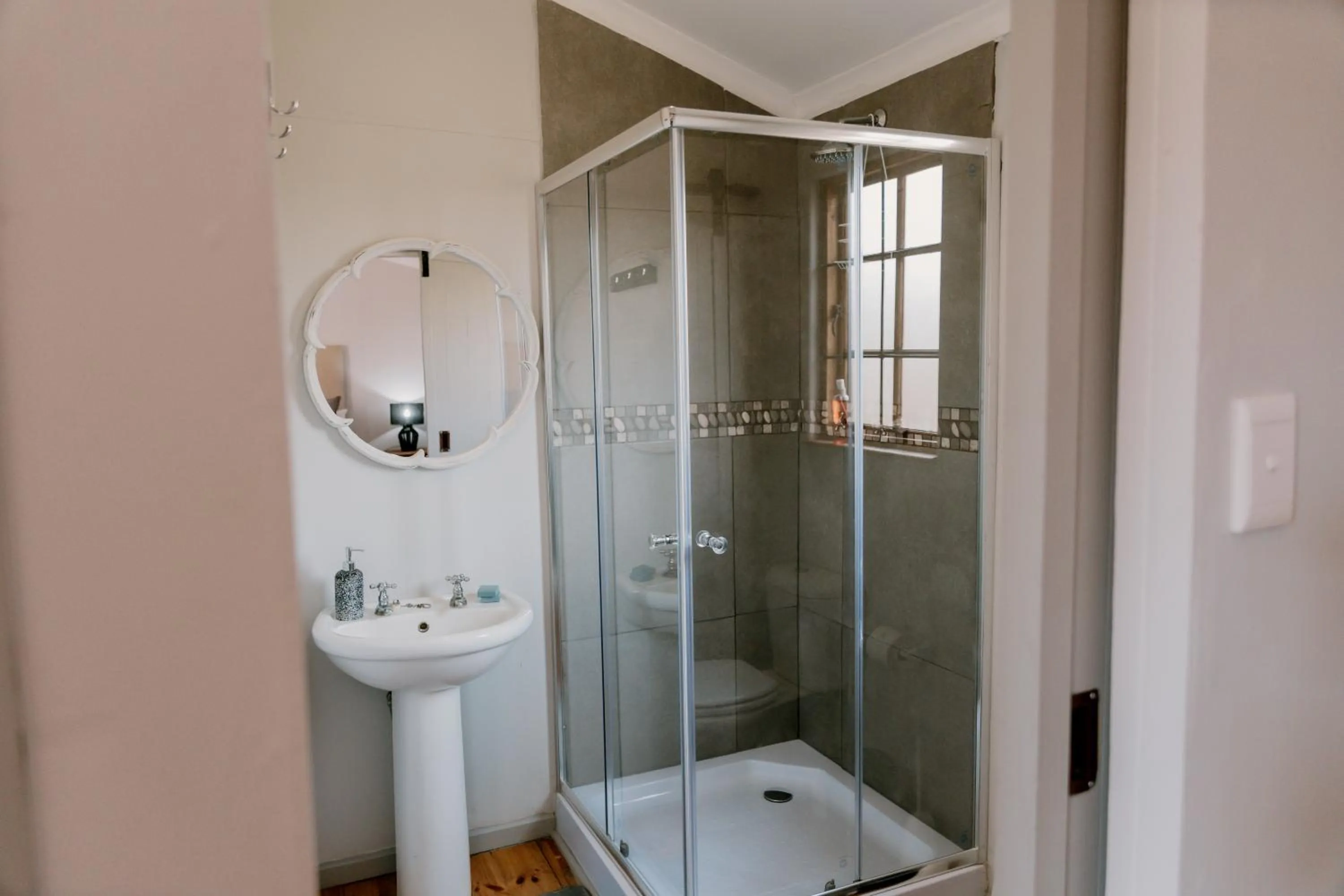 Chandelier Game Lodge