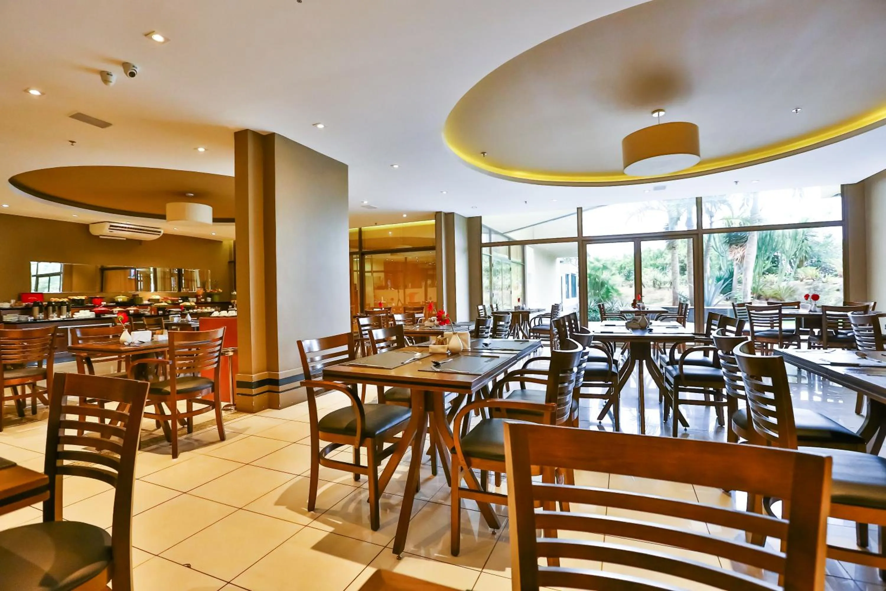 Restaurant/places to eat in Hotel Orizzonte Niteroi by Atlantica