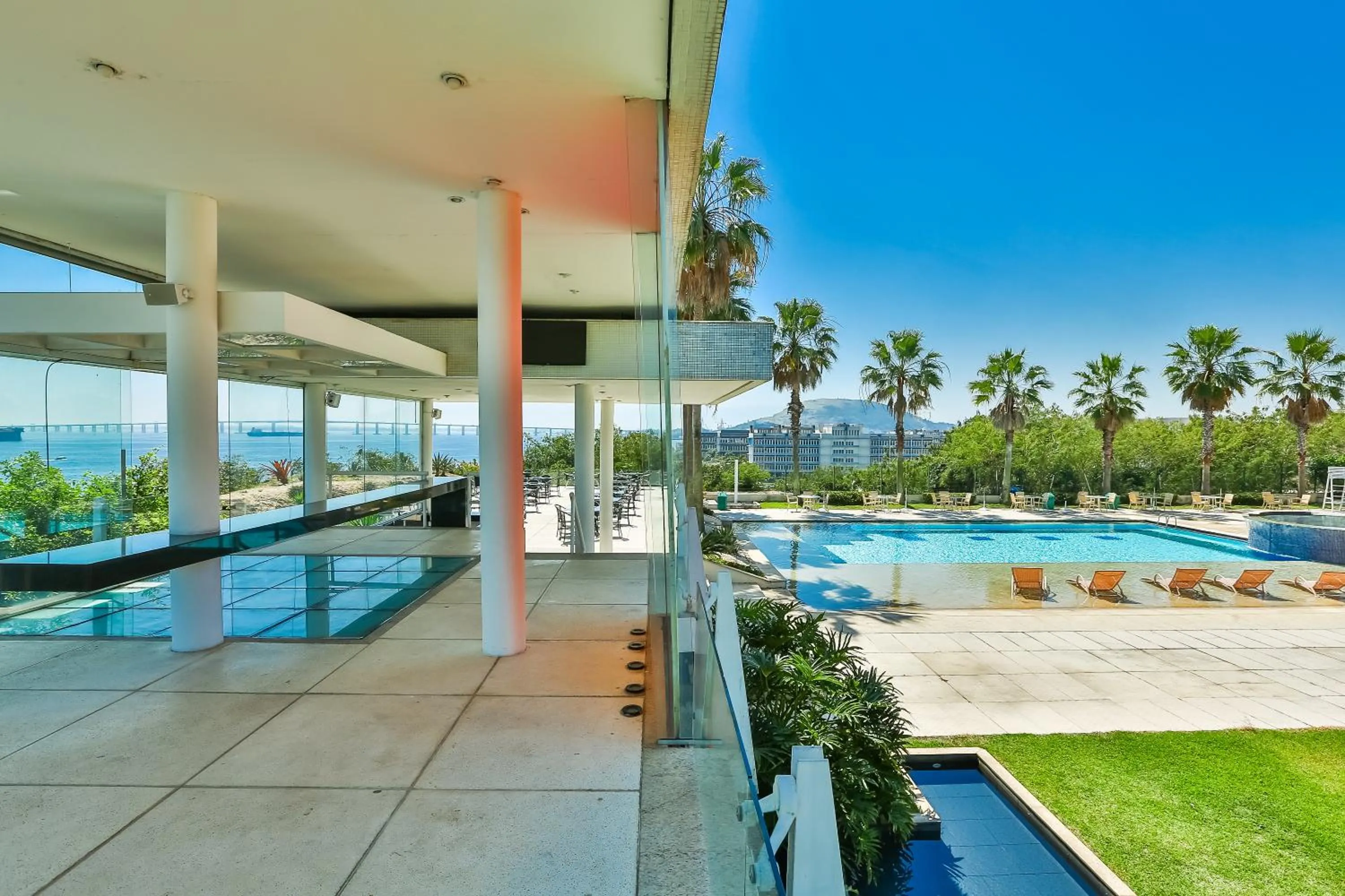 Property building in Hotel Orizzonte Niteroi by Atlantica