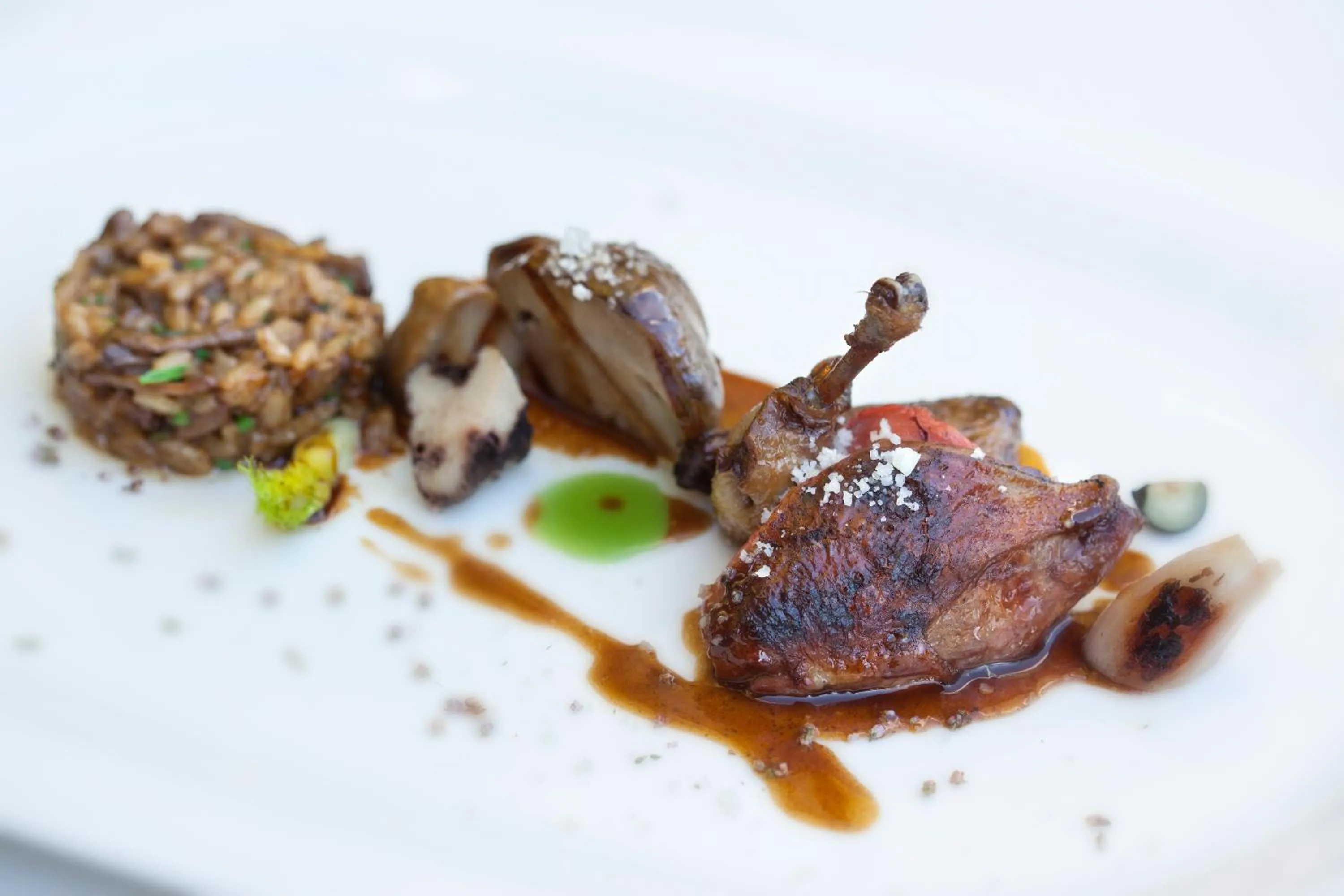 Restaurant/places to eat in Hotel Viura