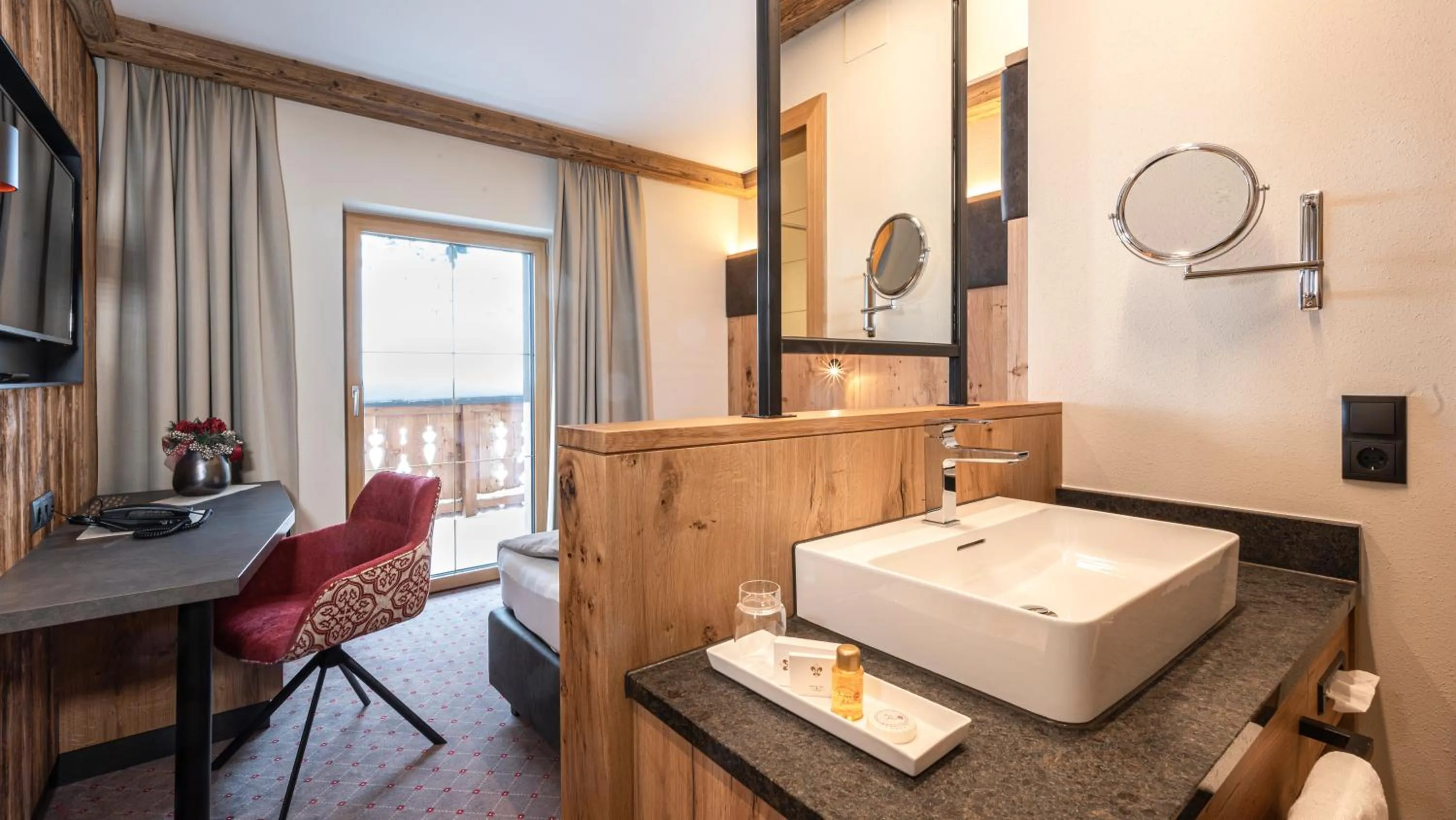 Photo of the whole room in Alpenresort Fluchthorn