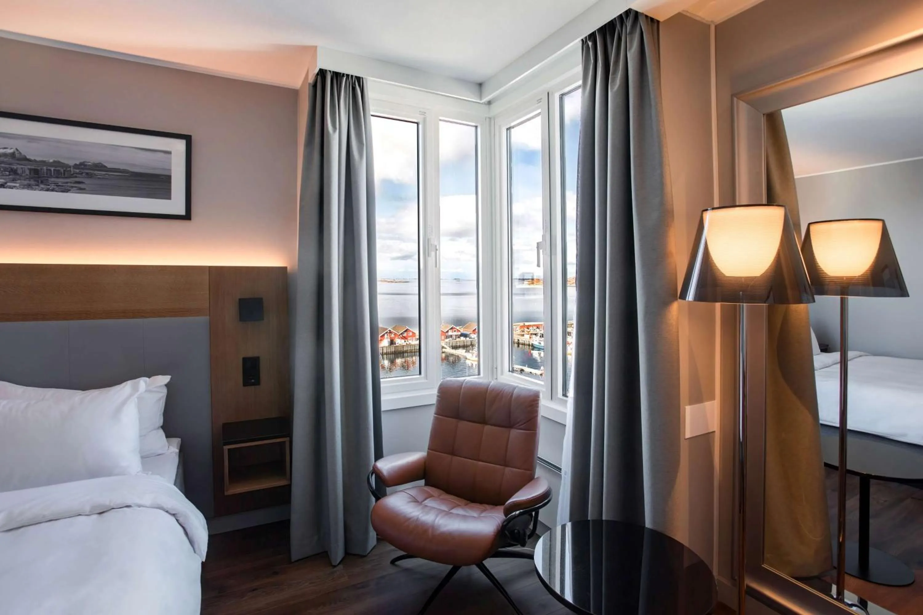 View (from property/room), Bed in Radisson Blu Hotel Bodø