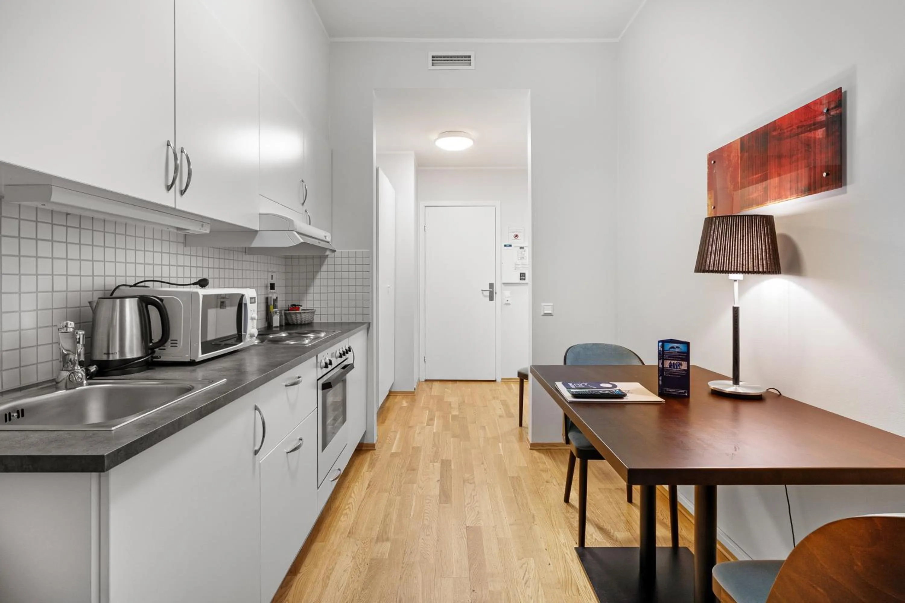 Coffee/tea facilities in Enter City Hotel