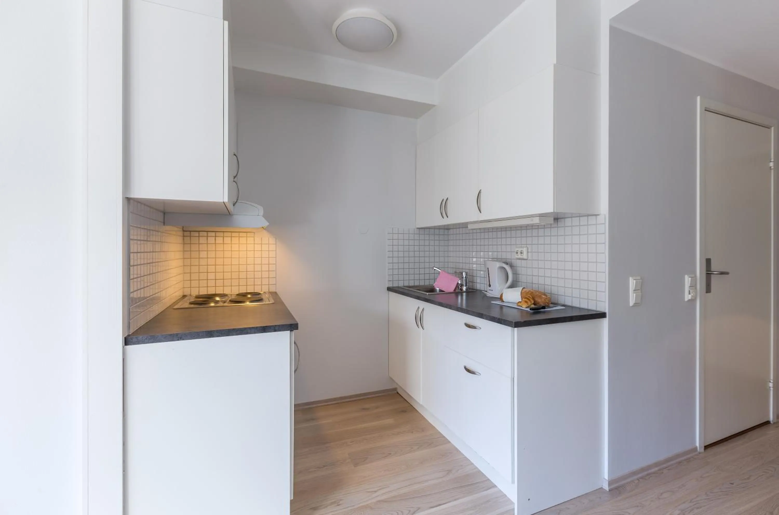 Coffee/tea facilities in Enter City Hotel