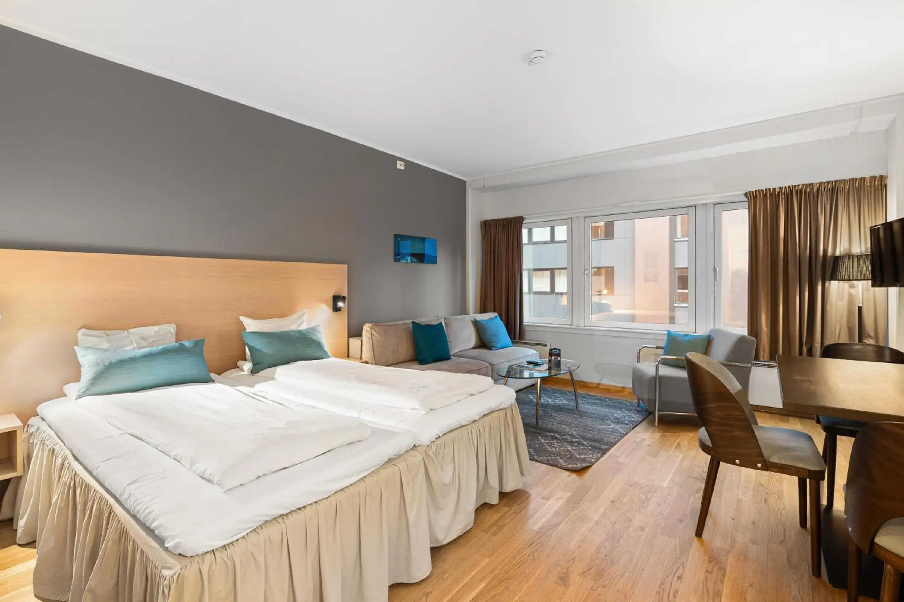 Superior Double Room in Enter City Hotel Superior Double Room in Enter City Hotel