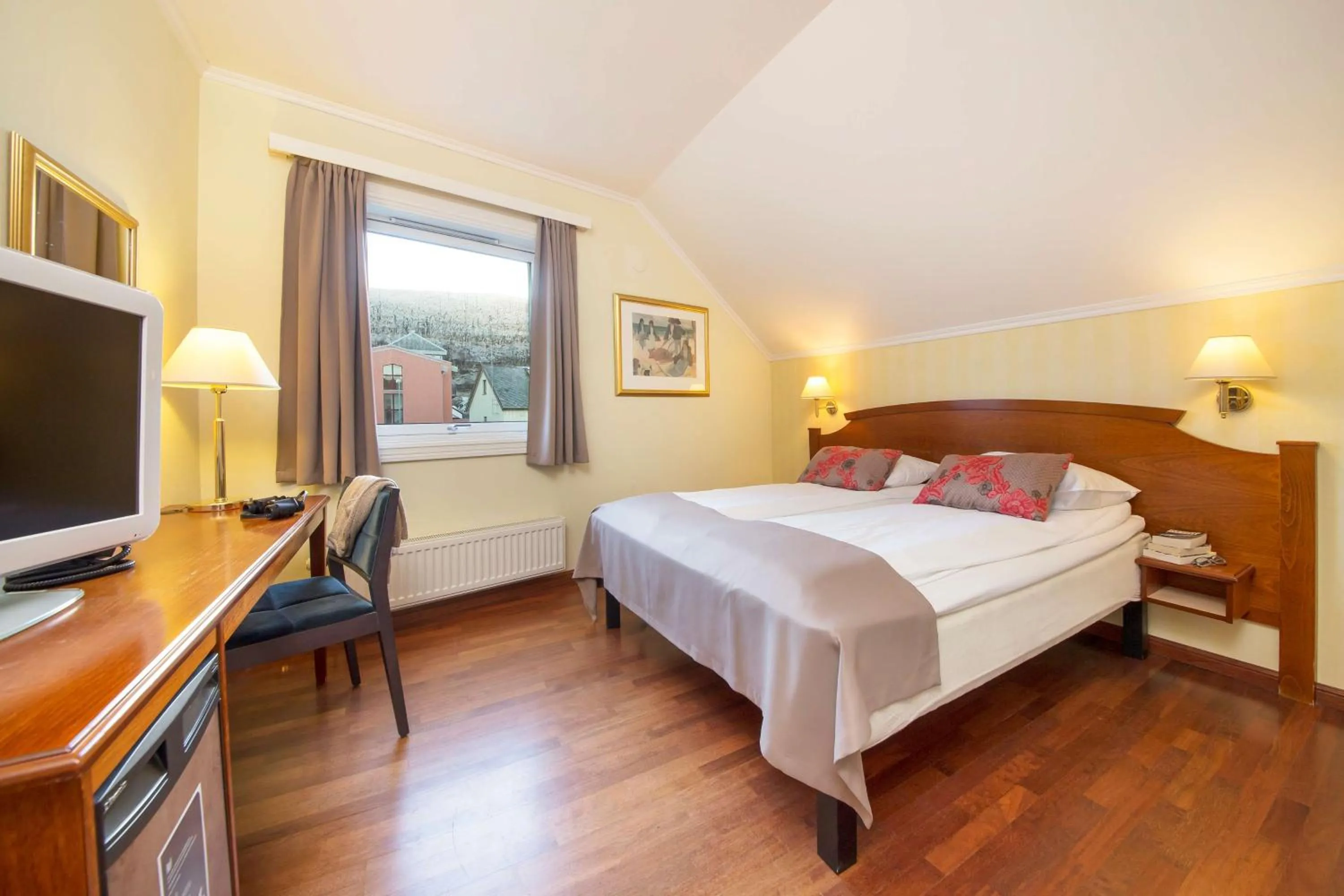 Bedroom, Bed in Scandic Hammerfest