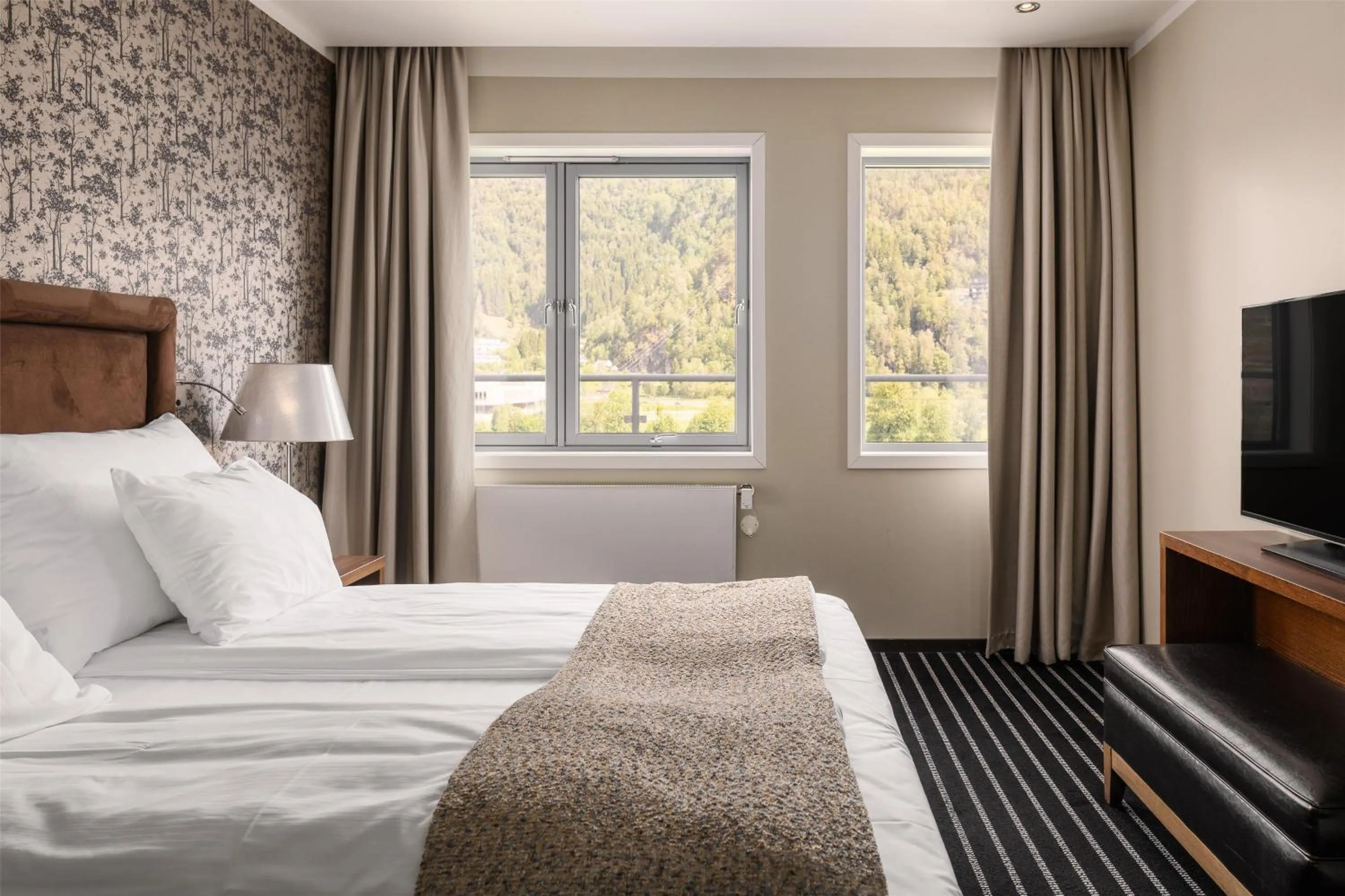 Bedroom, Bed in Scandic Sunnfjord Hotel & Spa