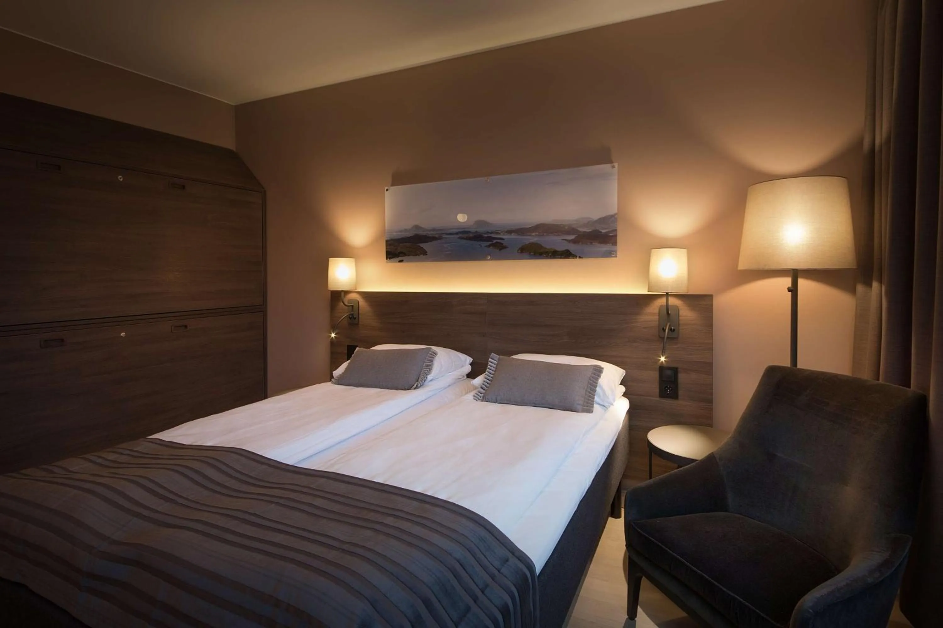 Bedroom, Bed in Scandic Sunnfjord Hotel & Spa