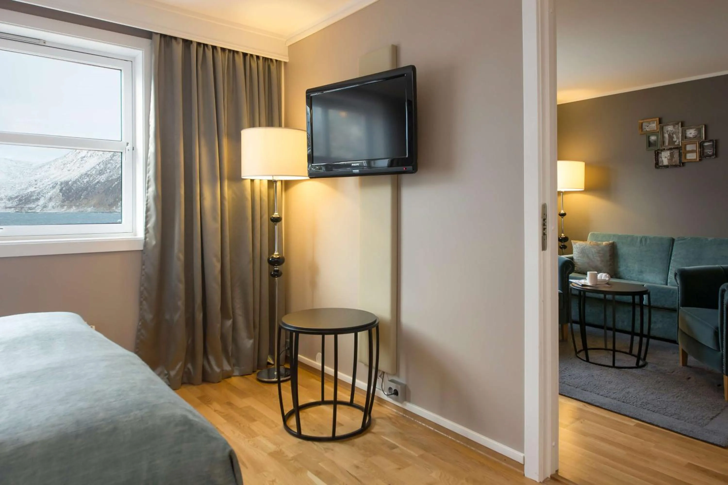 Bedroom, Bed in Scandic Bryggen